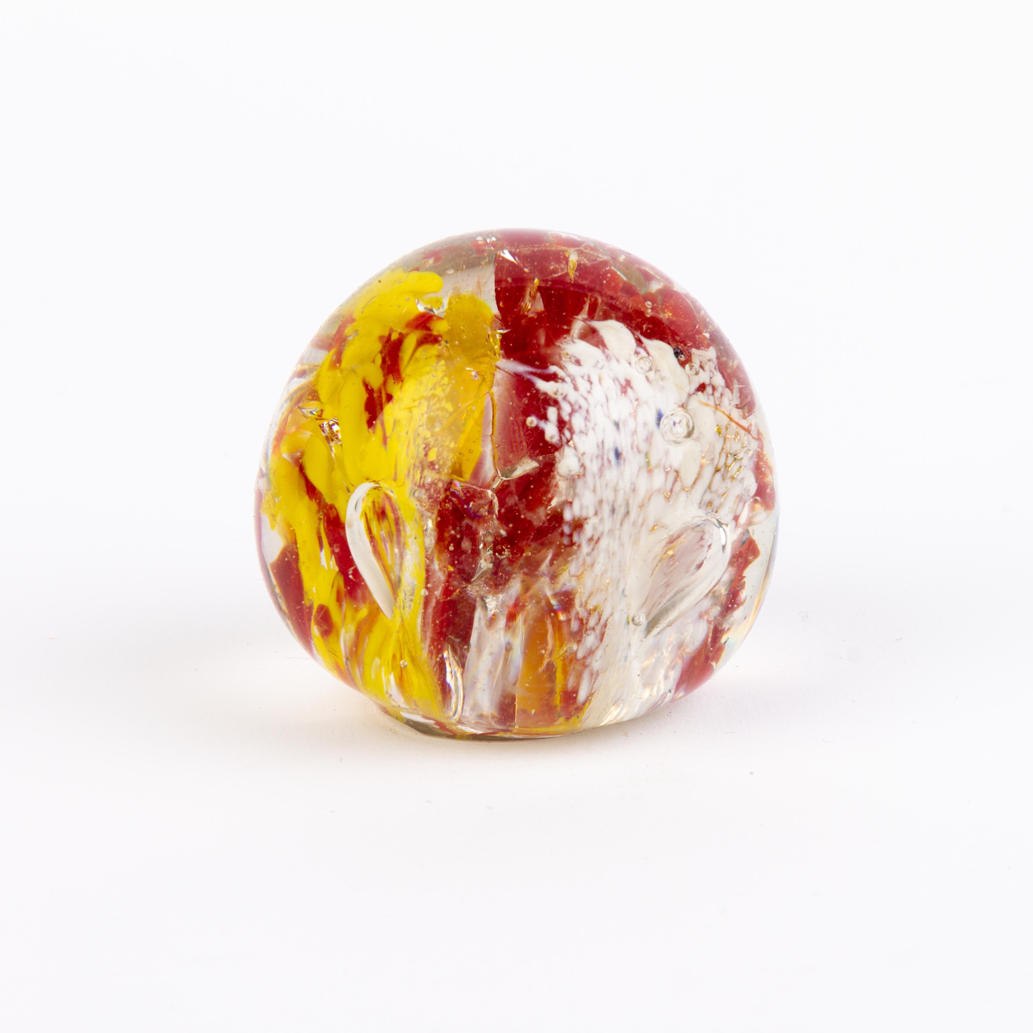 Italian Mid-Century Murano Venetian Millefiori Blown Glass Desk Paperweight In Good Condition In Nottingham, GB