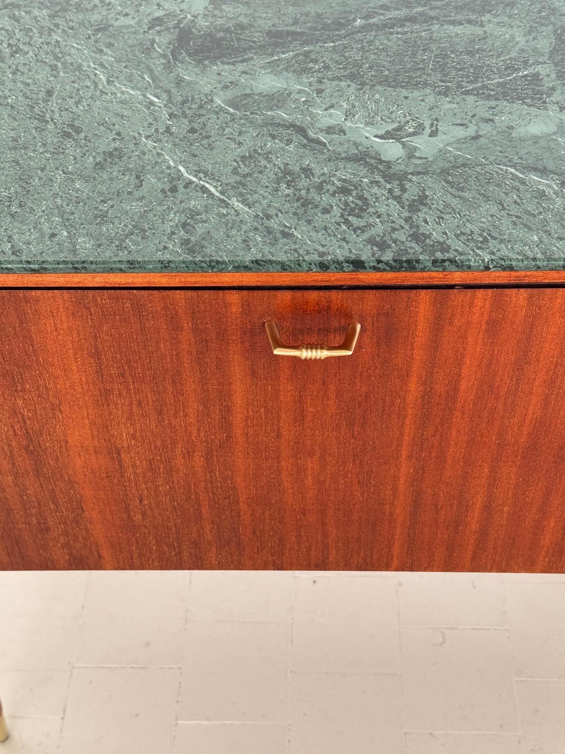 Brass Italian Mid-Century Night Stands by La Permanente di Cantù with Green Marble Top For Sale