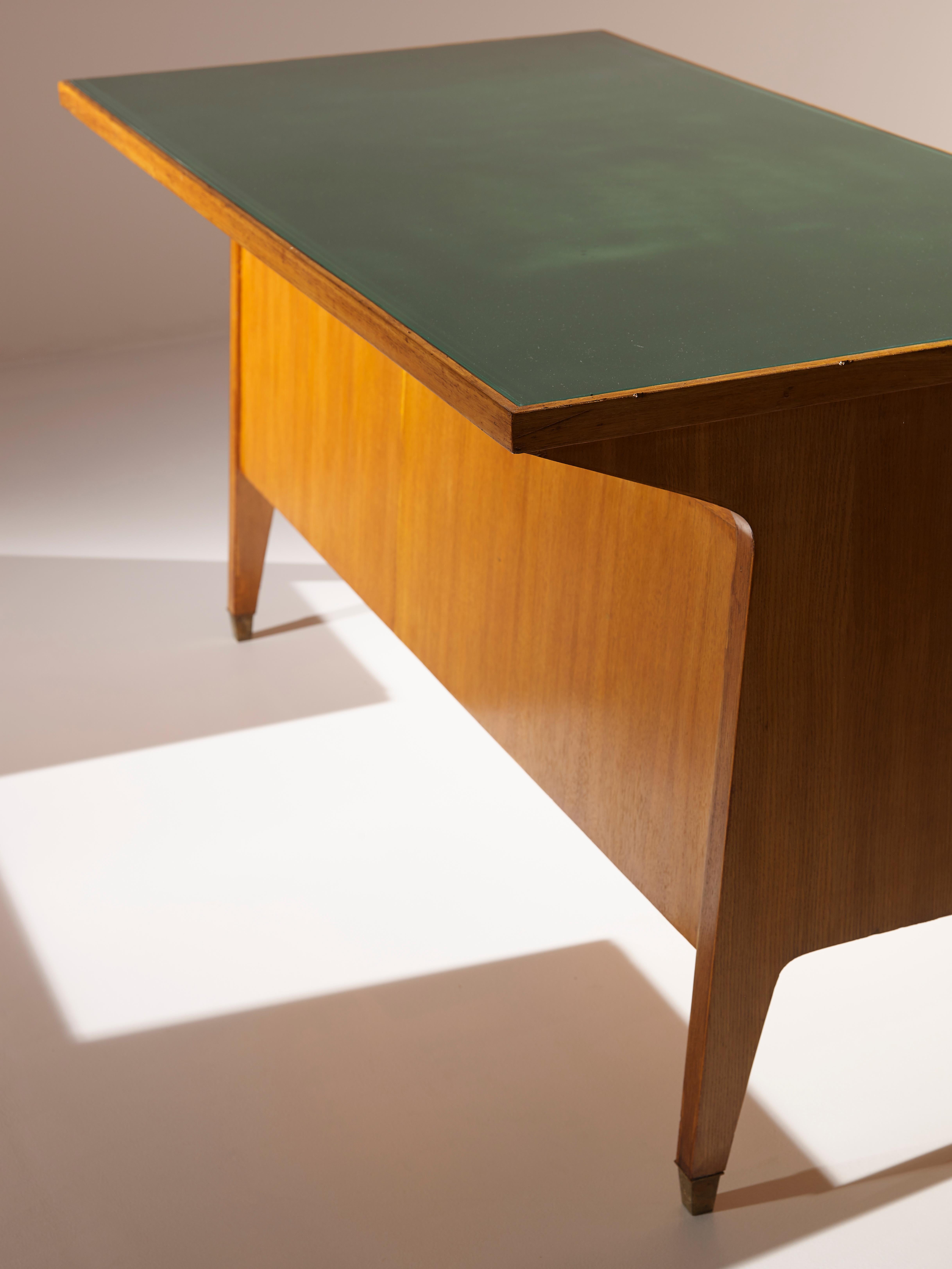 Italian Mid-Century Oak Desk Gio Ponti Inspired, with Brass Feet and Glass Top 6