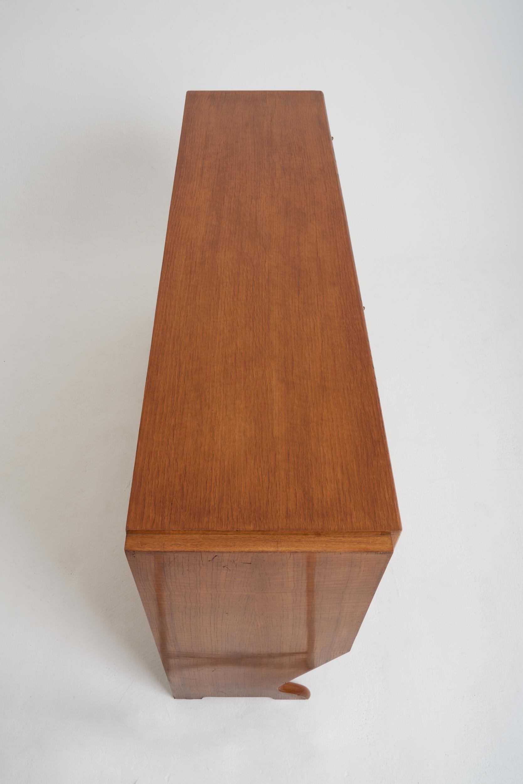 Italian Mid-Century Oak Sideboard 8