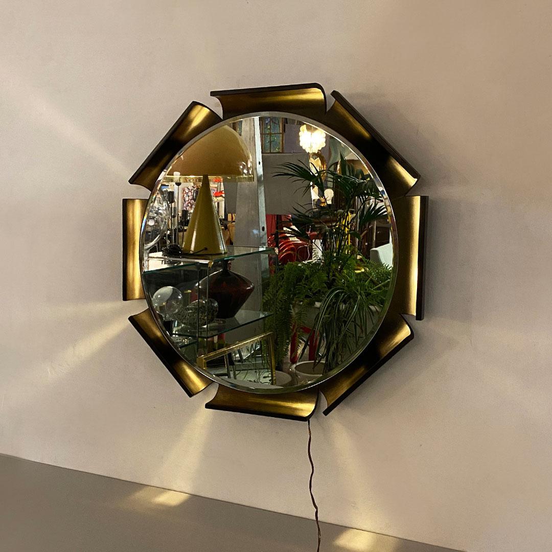 Italian Mid Century Octagonal Solid Wood Frame Backlit Round Mirror, 1970s For Sale 3