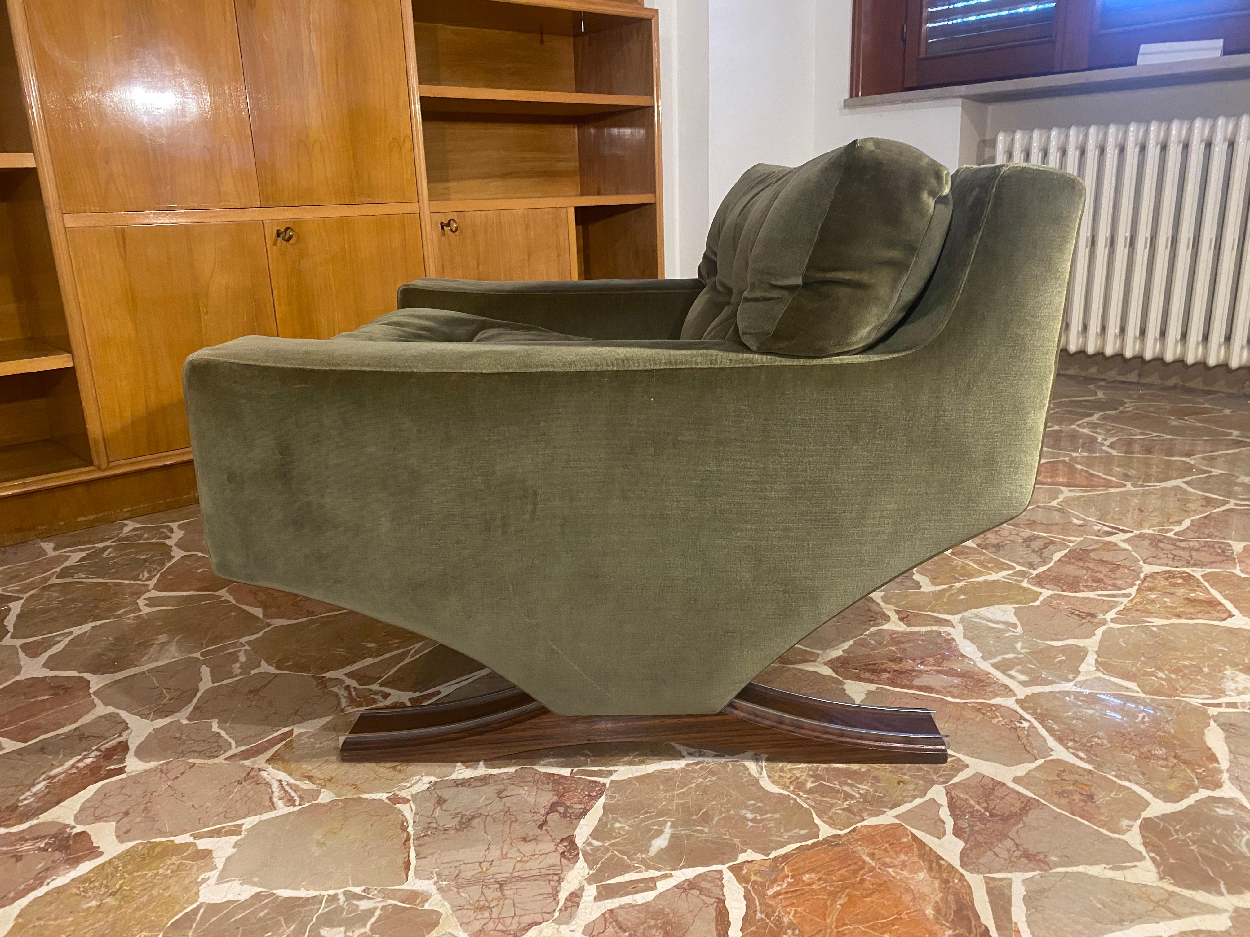 Italian Mid-Century Olive Green Velvet Armchairs by Franz Sartori for Flexform 8