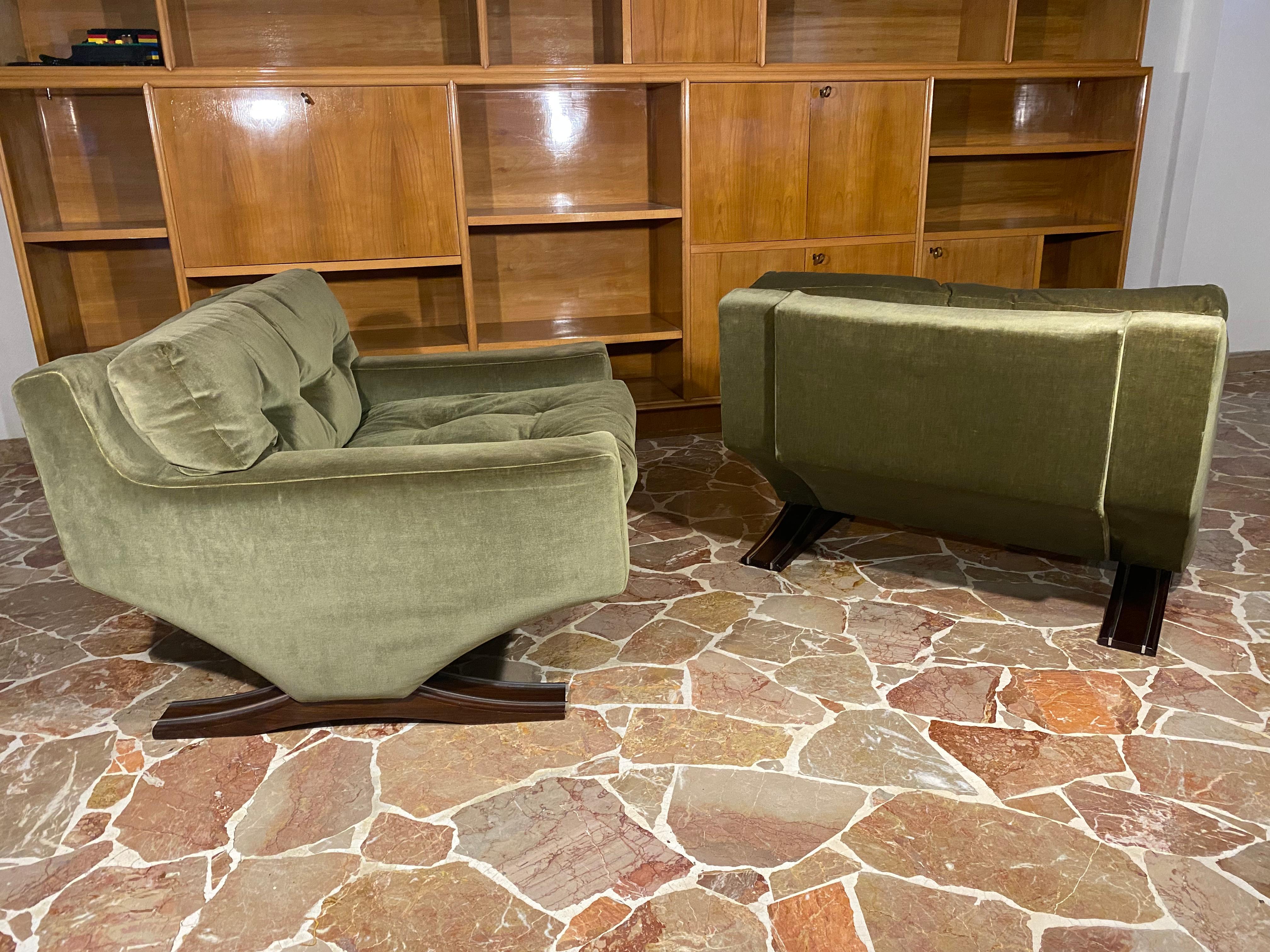 Italian Mid-Century Olive Green Velvet Armchairs by Franz Sartori for Flexform 1