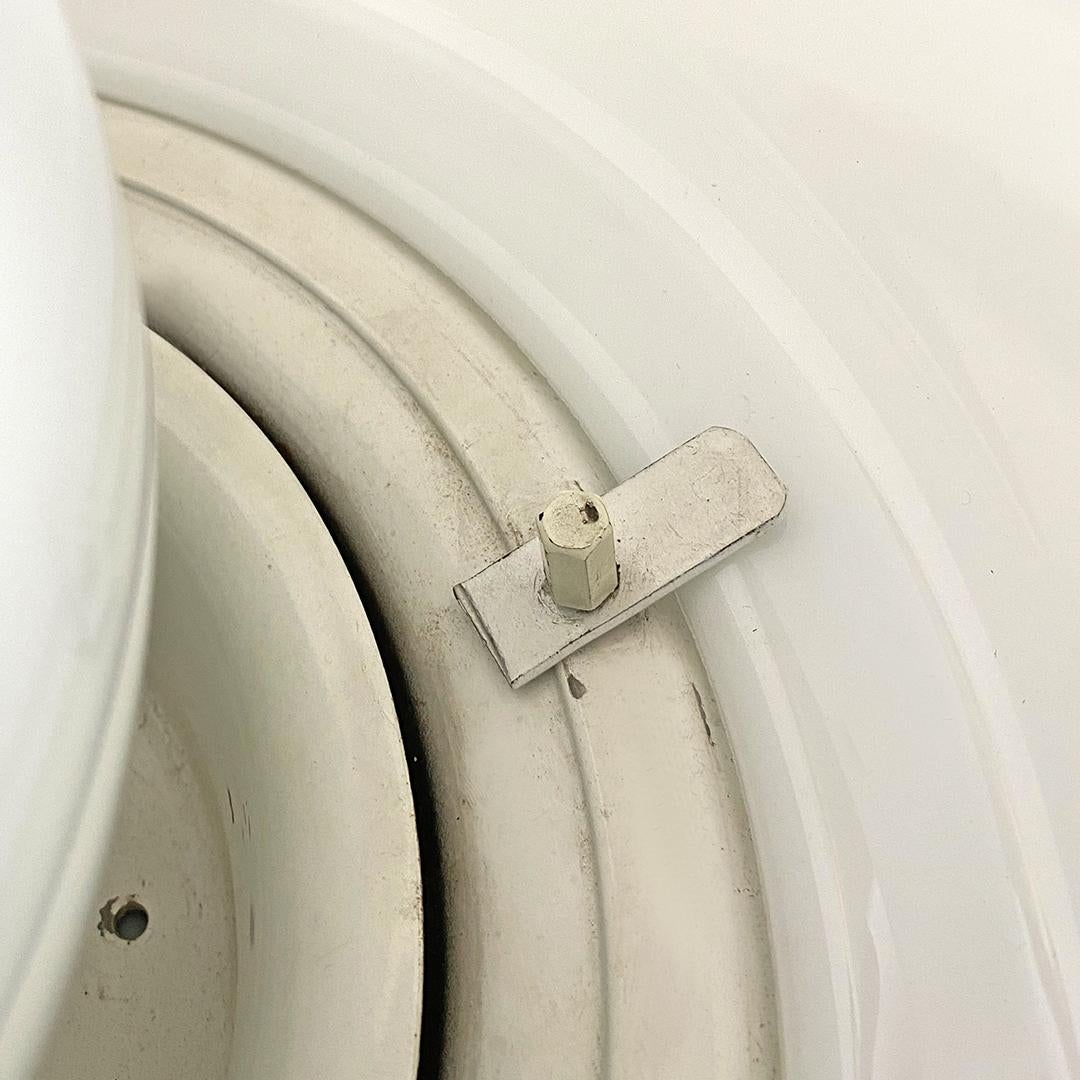 Plafonniers Omega italiens du milieu du siècle dernier de Vico Magistretti pour Artemide, 1962 4