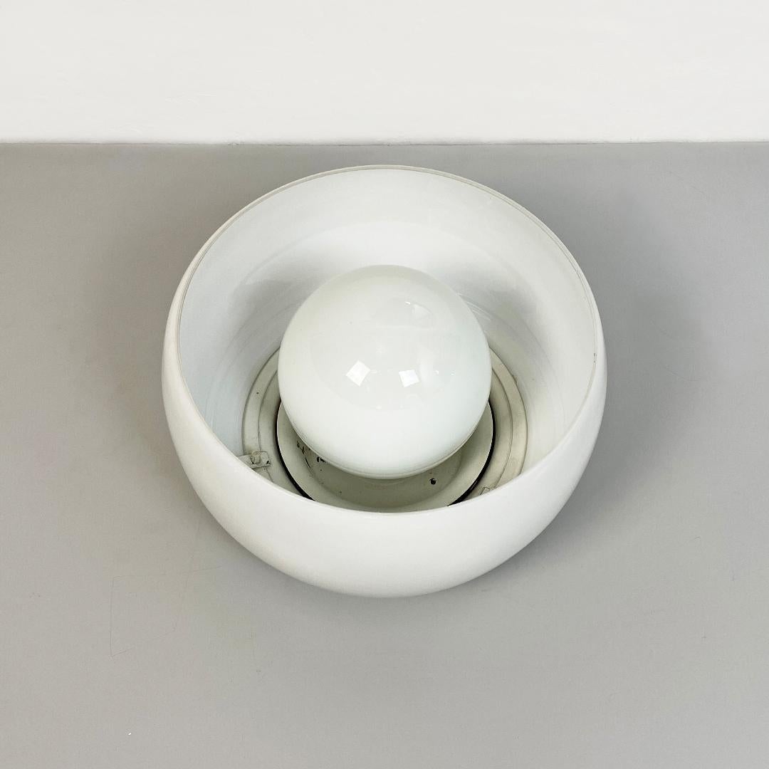 Plafonniers Omega italiens du milieu du siècle dernier de Vico Magistretti pour Artemide, 1962 Bon état à MIlano, IT