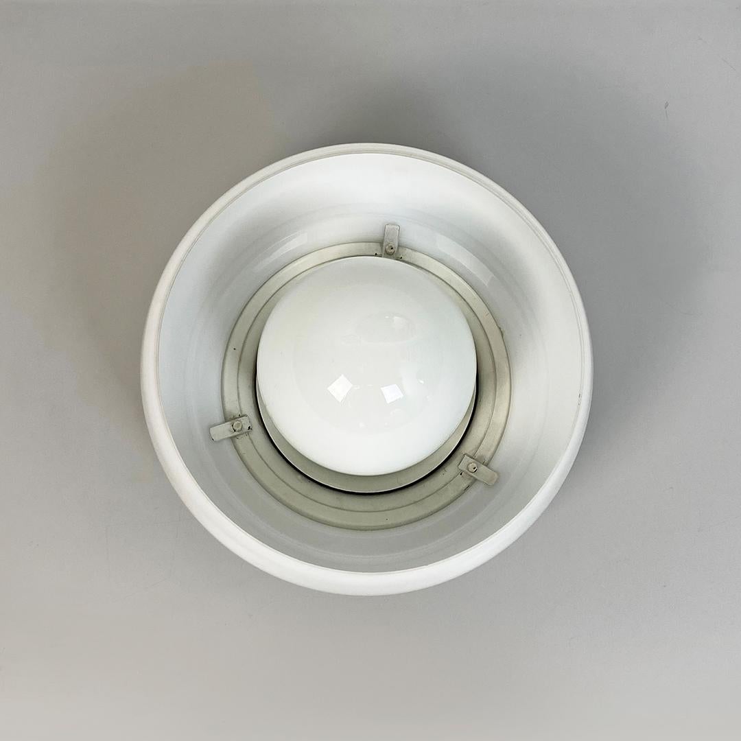 Milieu du XXe siècle Plafonniers Omega italiens du milieu du siècle dernier de Vico Magistretti pour Artemide, 1962