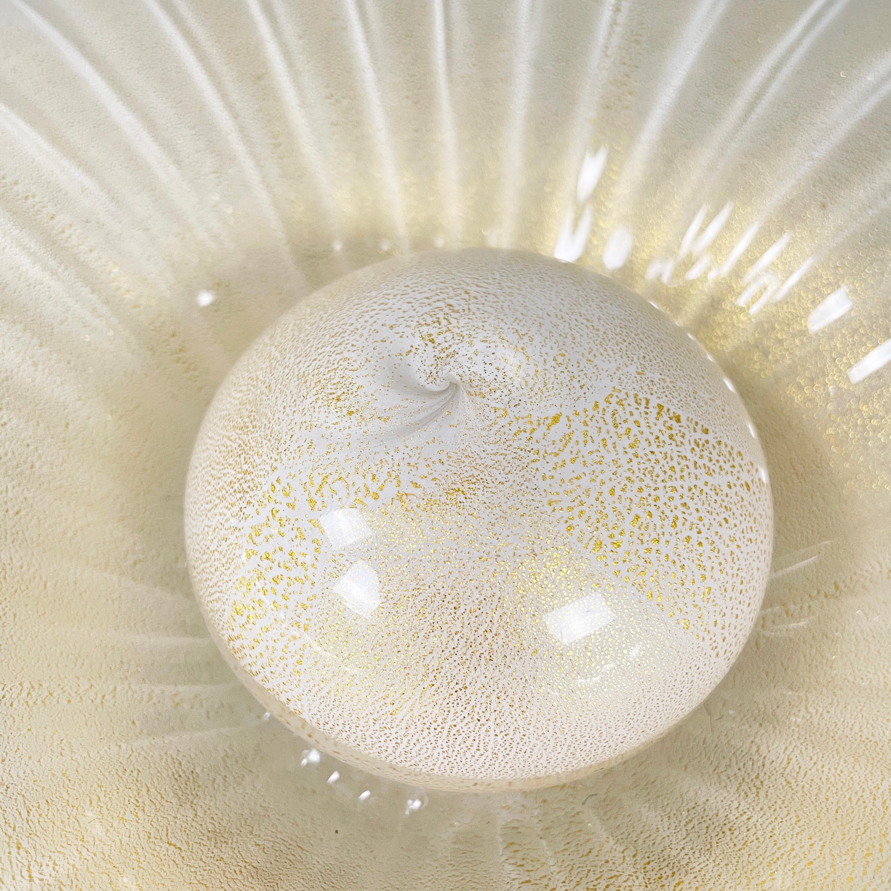 Italian mid-century Opaline glass gold dust ceiling lamp by Barovier&Toso, 1960s For Sale 1
