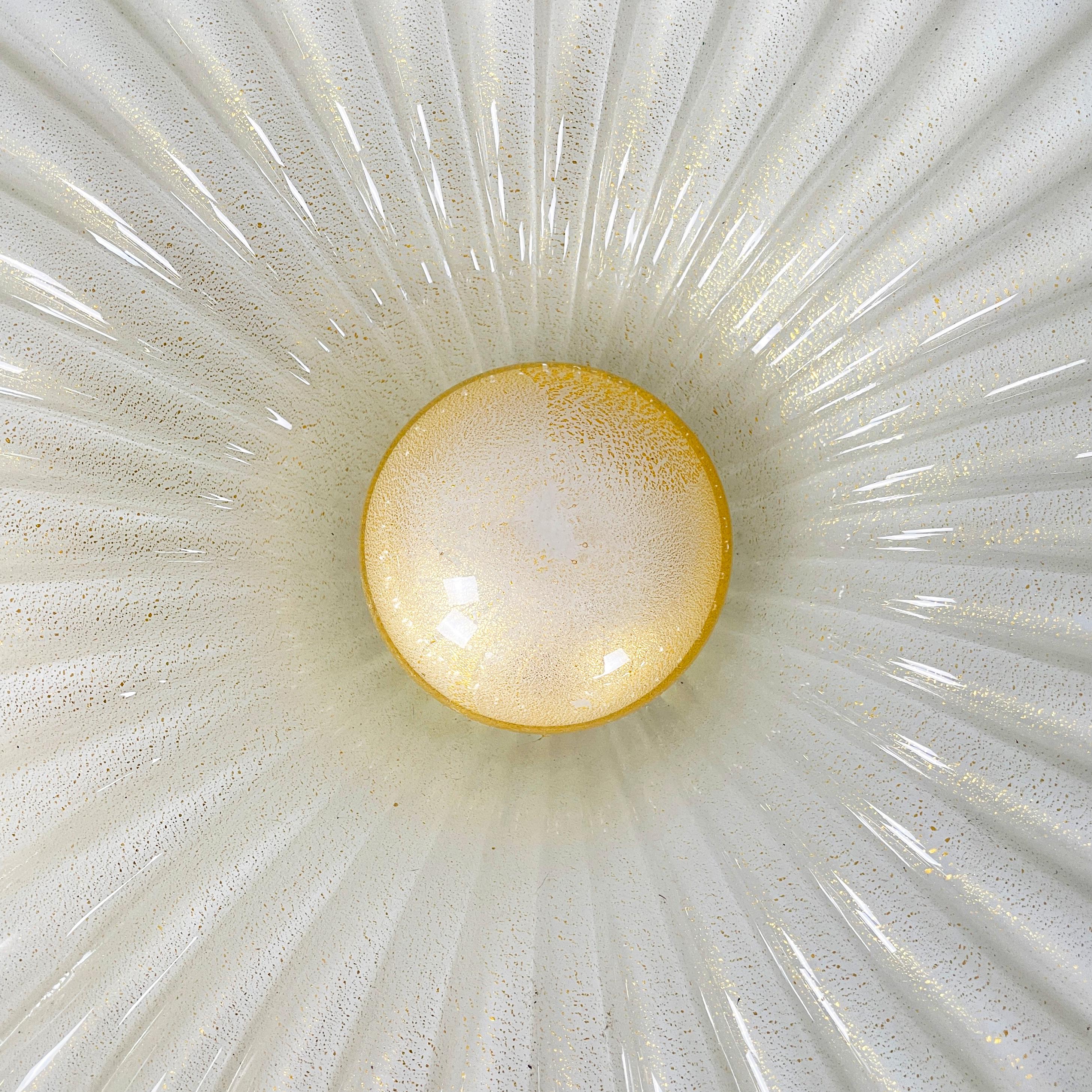Mid-20th Century Italian mid-century Opaline glass gold dust wall lamp by Barovier&Toso, 1960s For Sale