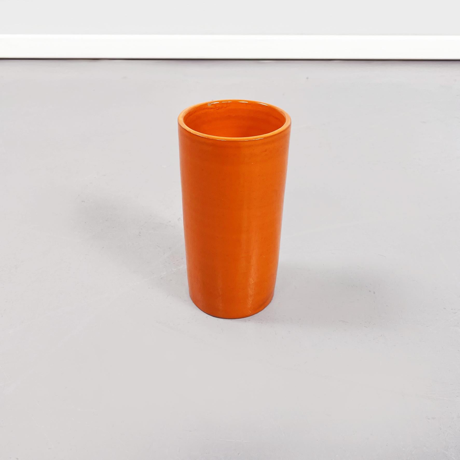 Italienische zylindrische Halbmond-Vasen aus der Mitte des Jahrhunderts, 1970er Jahre, orangefarbene Keramik im Angebot 6
