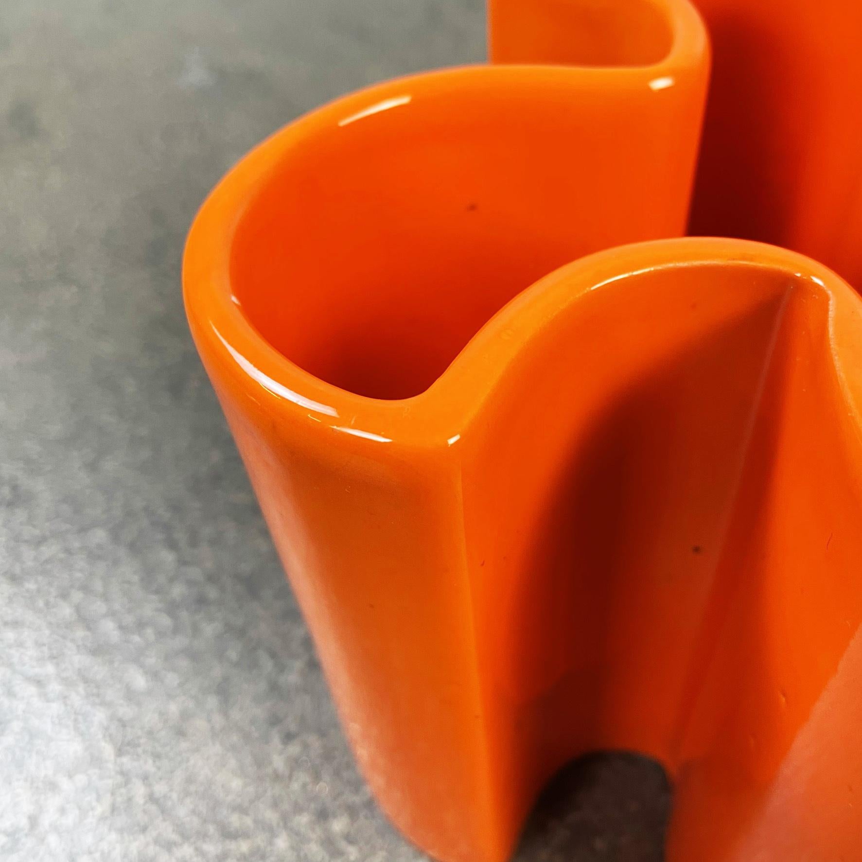 Fin du 20e siècle Vase en céramique orange italienne du milieu du siècle dernier de Bettonica pour Gabbianelli, 1970 en vente
