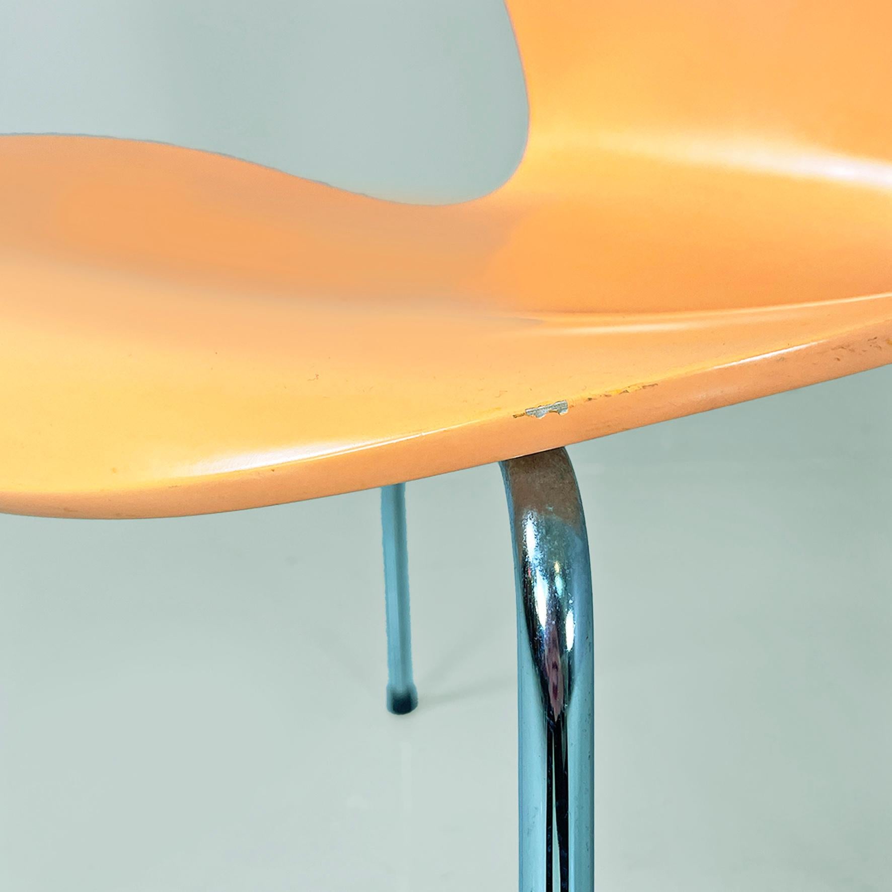 Italian mid-century orange wood Serie 7 chairs by Jacobsen, Fritz Hansen, 1999 For Sale 3
