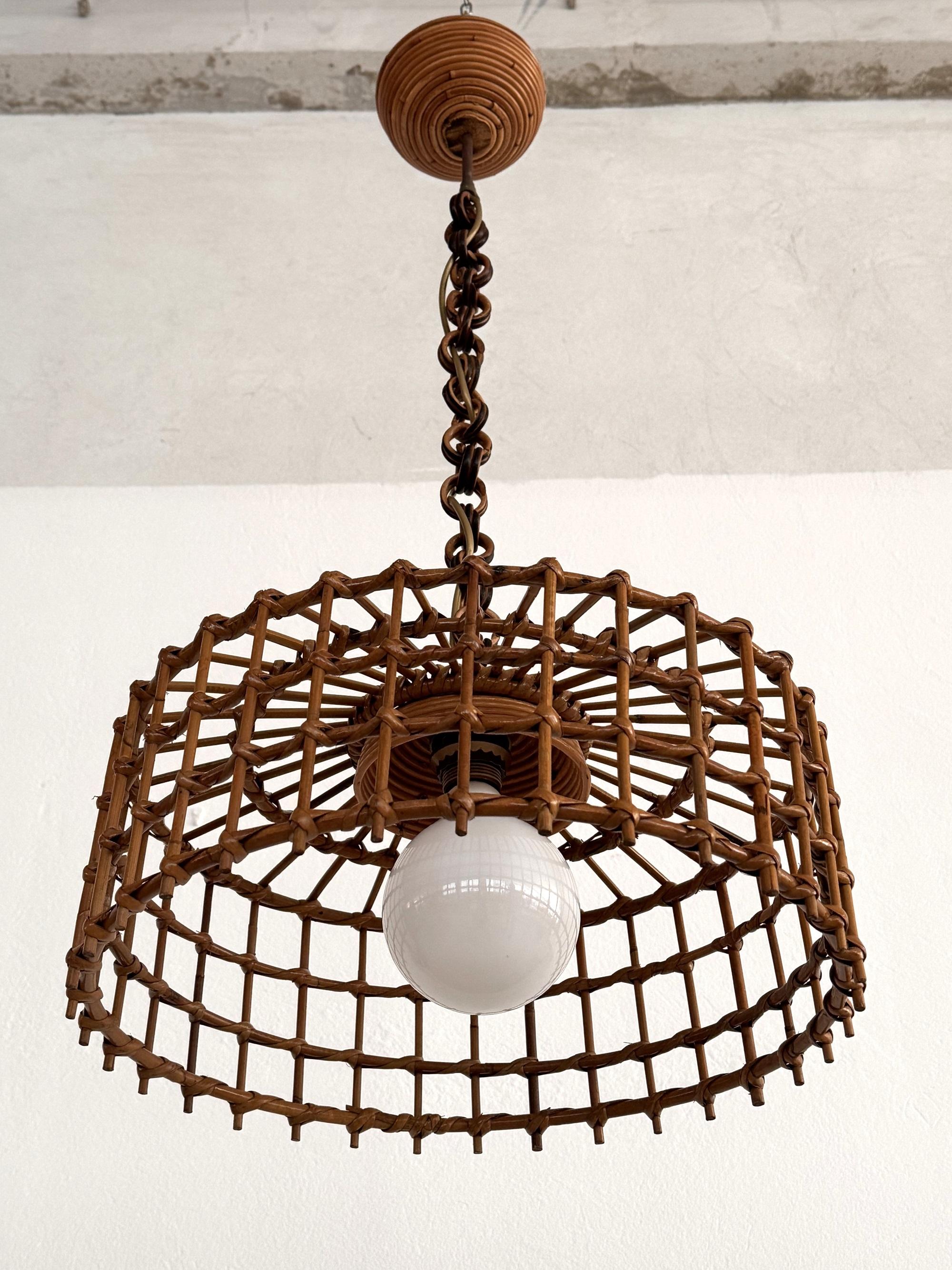 Lámpara colgante boho orgánica italiana de mediados de siglo en bambú y mimbre, ca. 1970 en venta 3