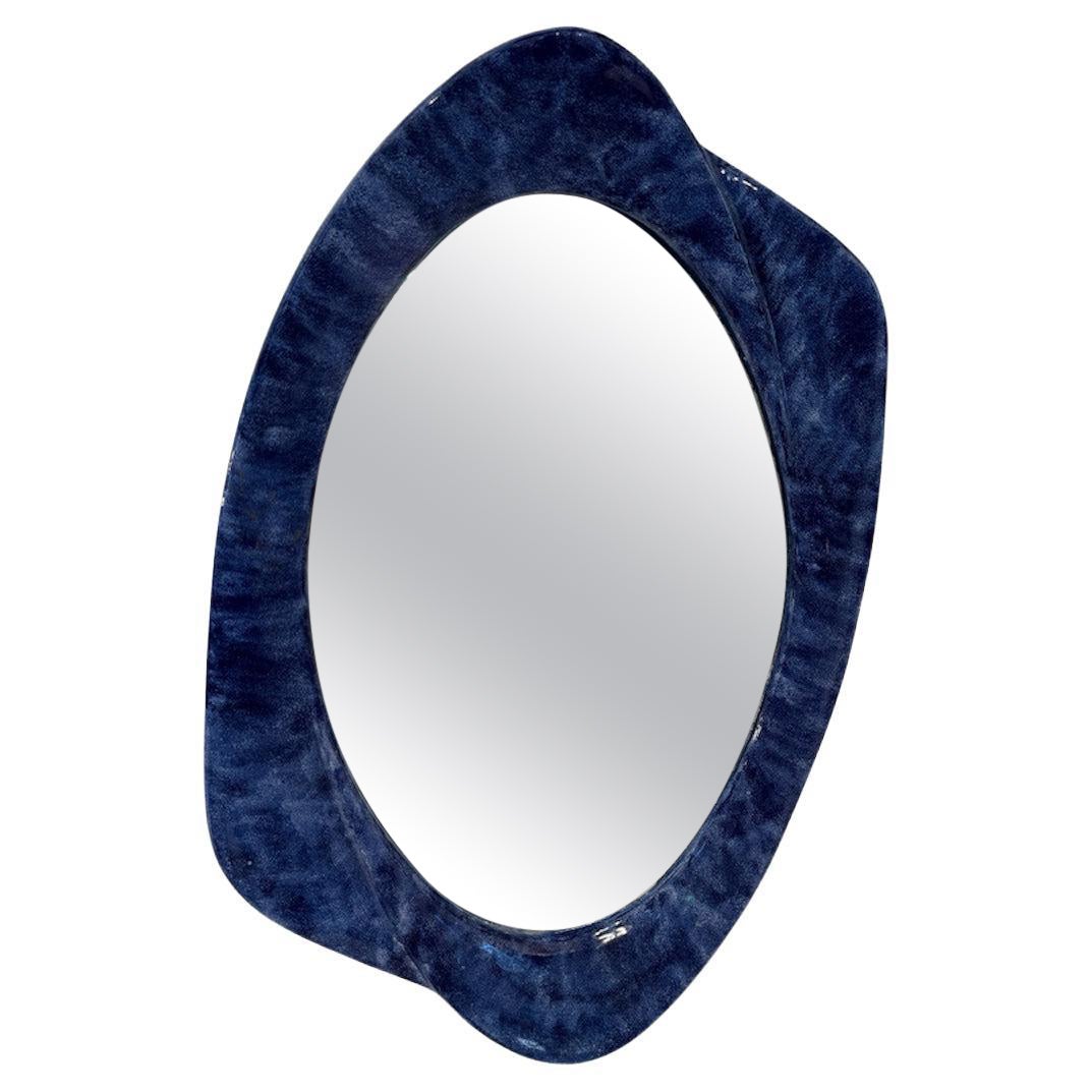 Specchio organico italiano di metà secolo con cornice in ceramica blu, anni '70