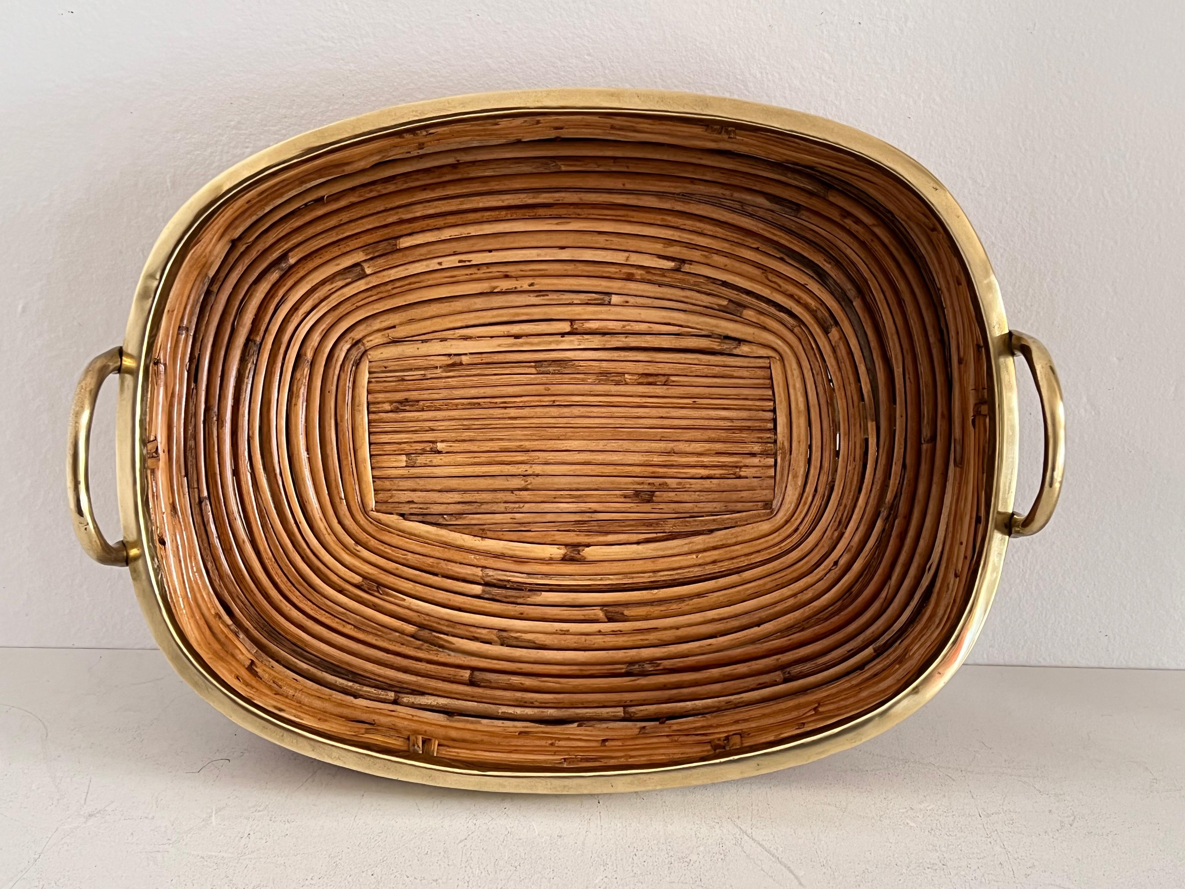 Italian Mid-Century Organic Serving Tray in Natural Rattan and Brass, 1970s 4