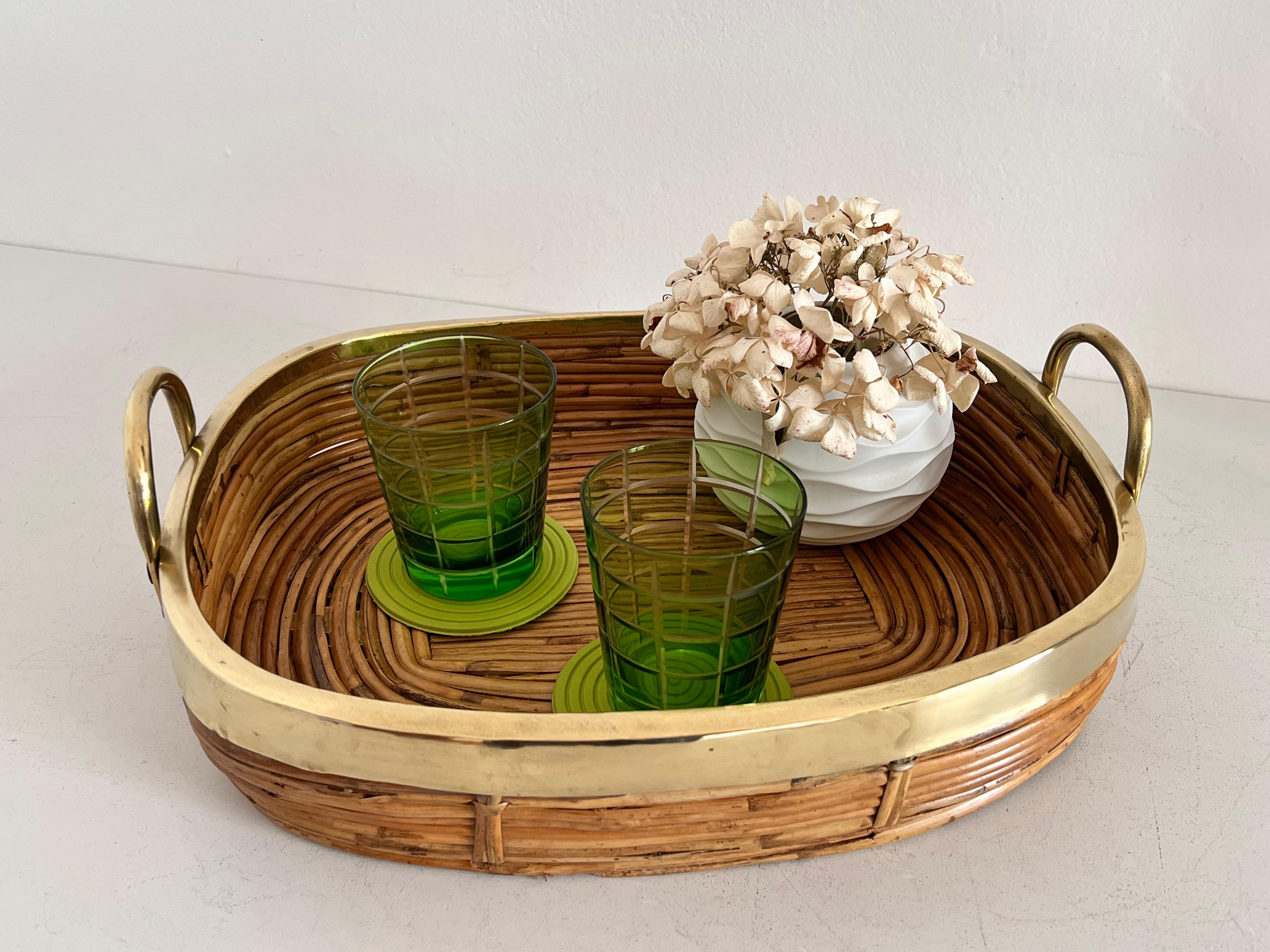 Hand-Crafted Italian Mid-Century Organic Serving Tray in Natural Rattan and Brass, 1970s