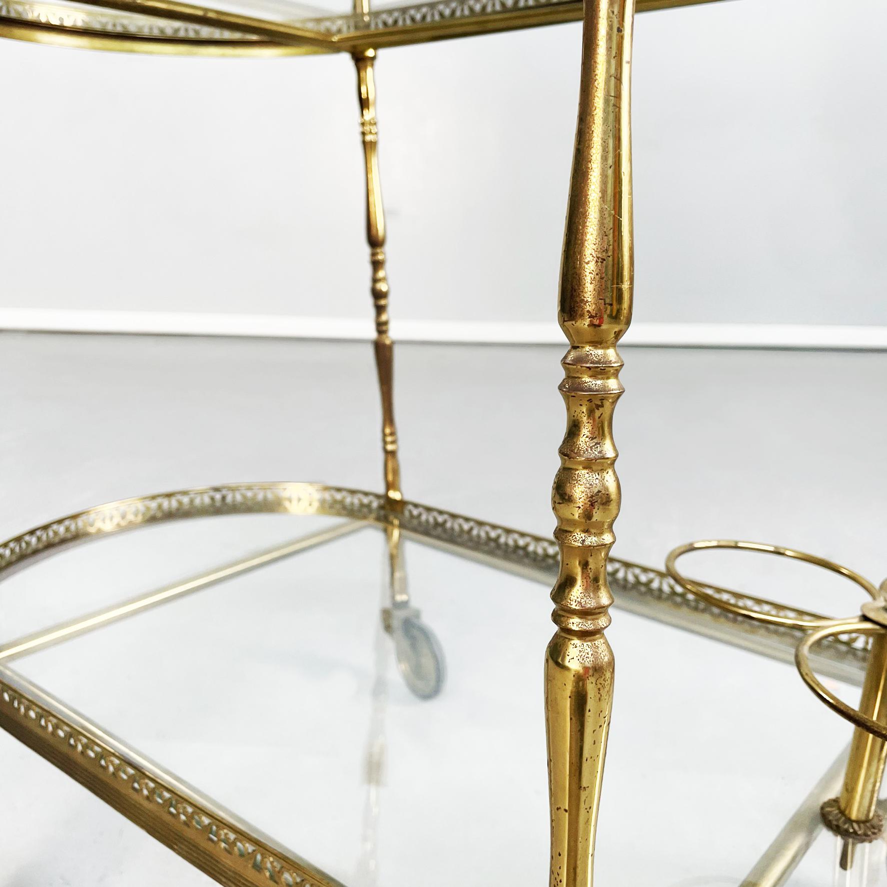 Italian Mid-Century Oval Bar Cart in Brass and Glass, 1950s 13