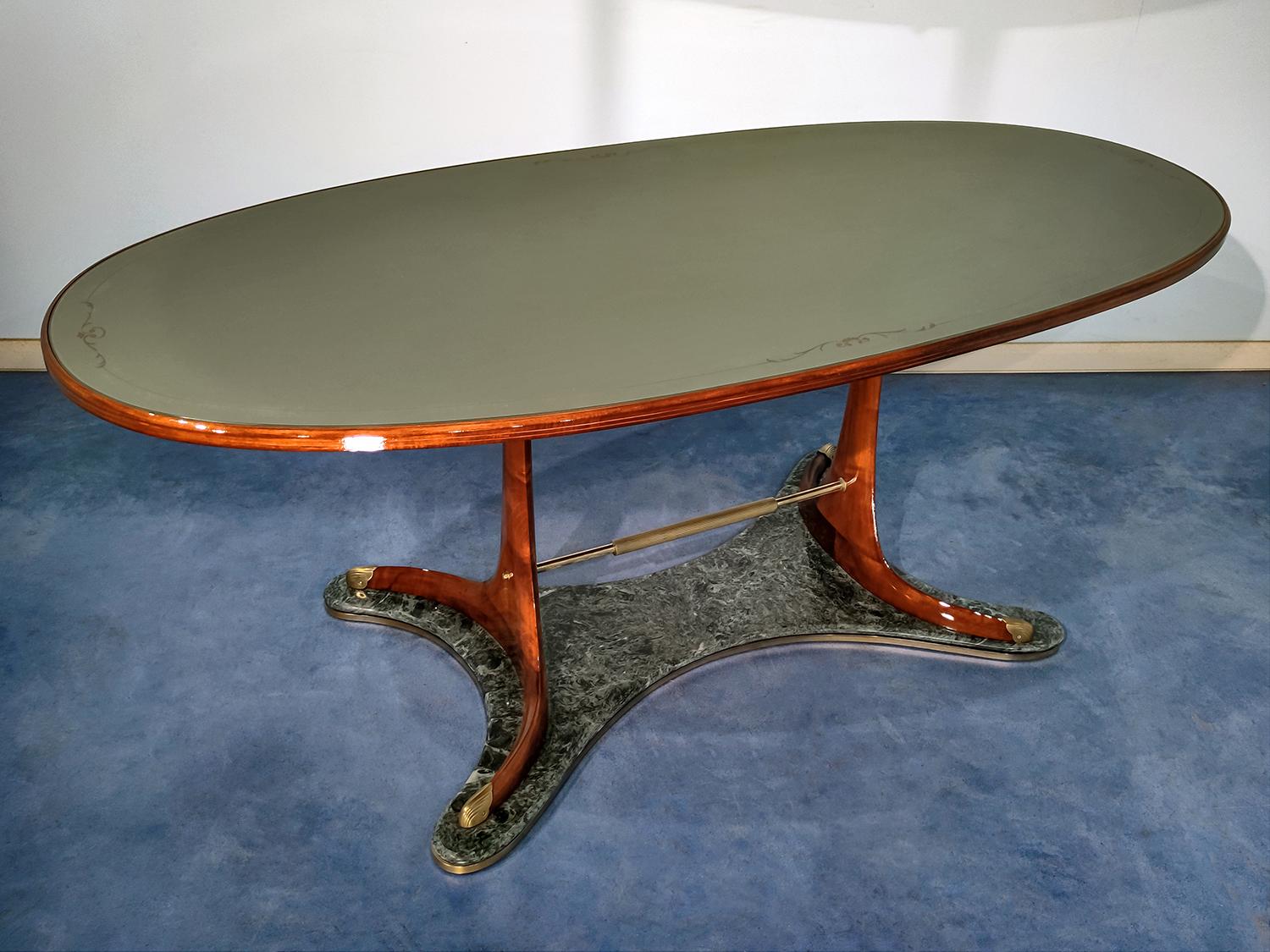 Italian Mid-Century Oval Dining Table in Hardwood by Vittorio Dassi, 1950s 7