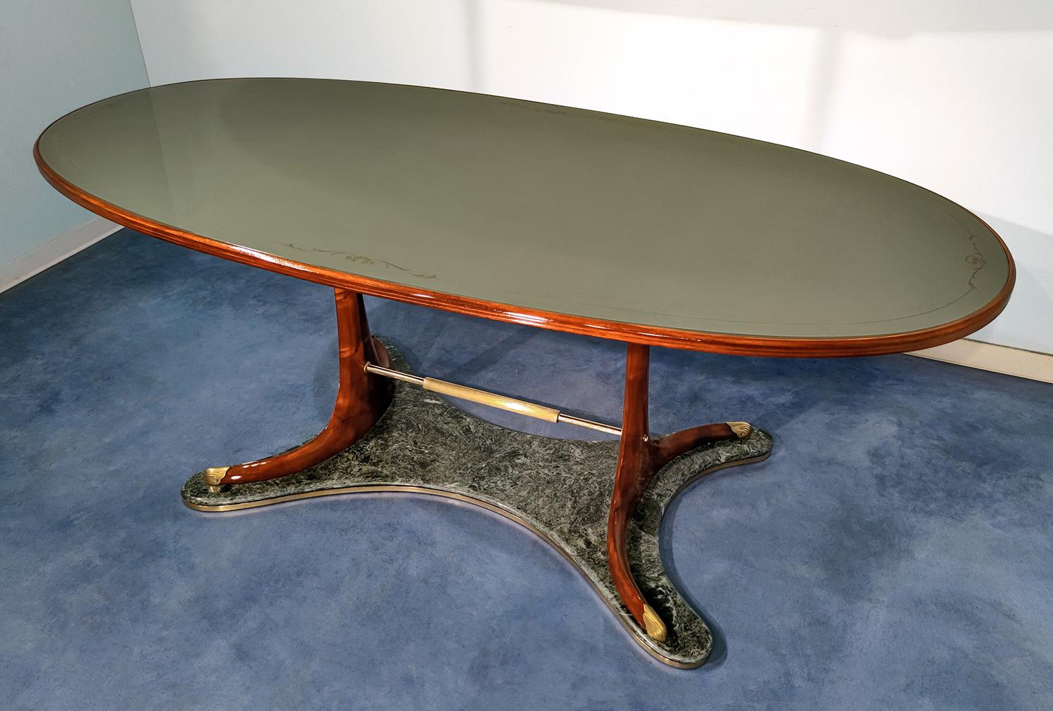 Mid-Century Modern Italian Mid-Century Oval Dining Table in Hardwood by Vittorio Dassi, 1950s