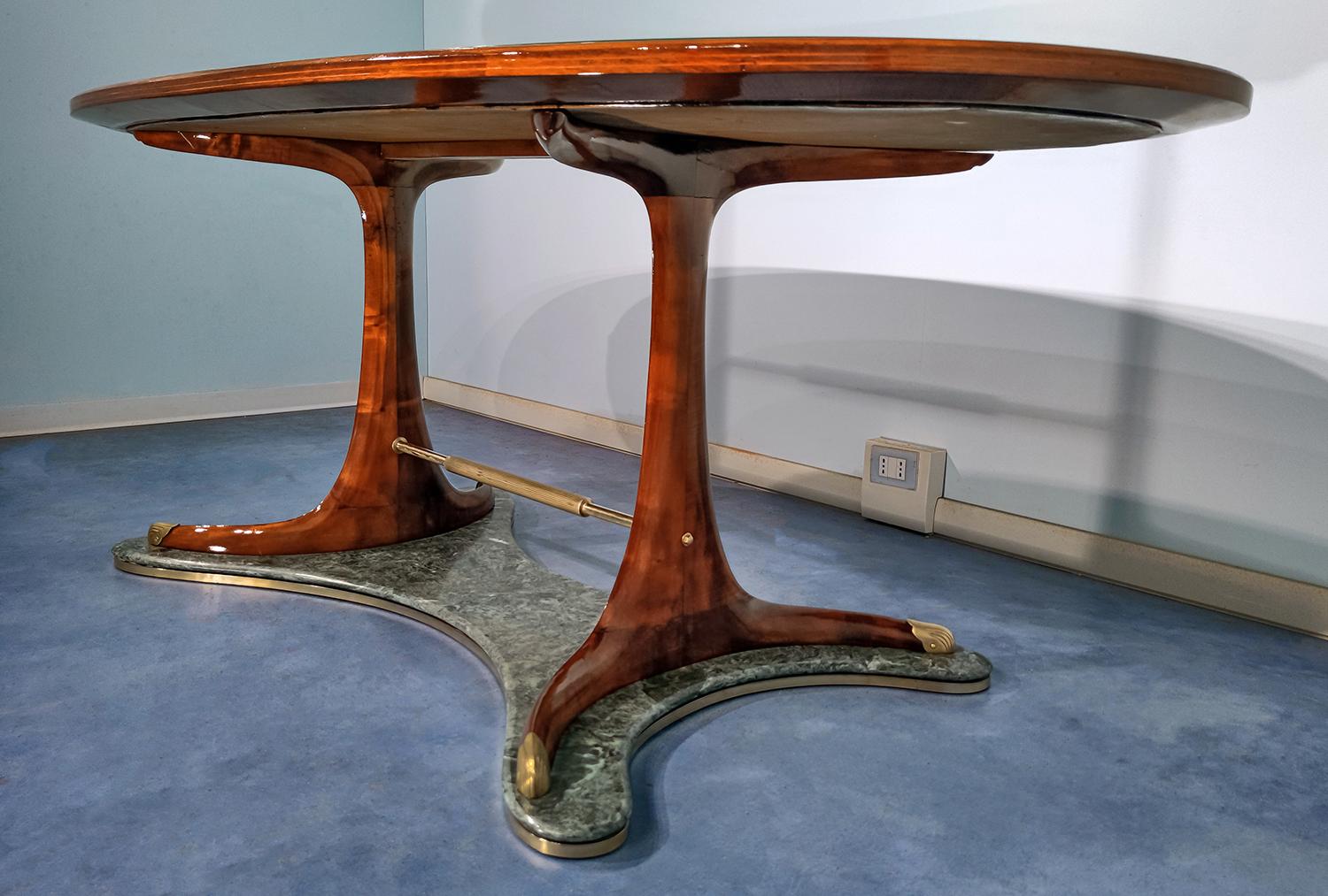 Italian Mid-Century Oval Dining Table in Hardwood by Vittorio Dassi, 1950s 2