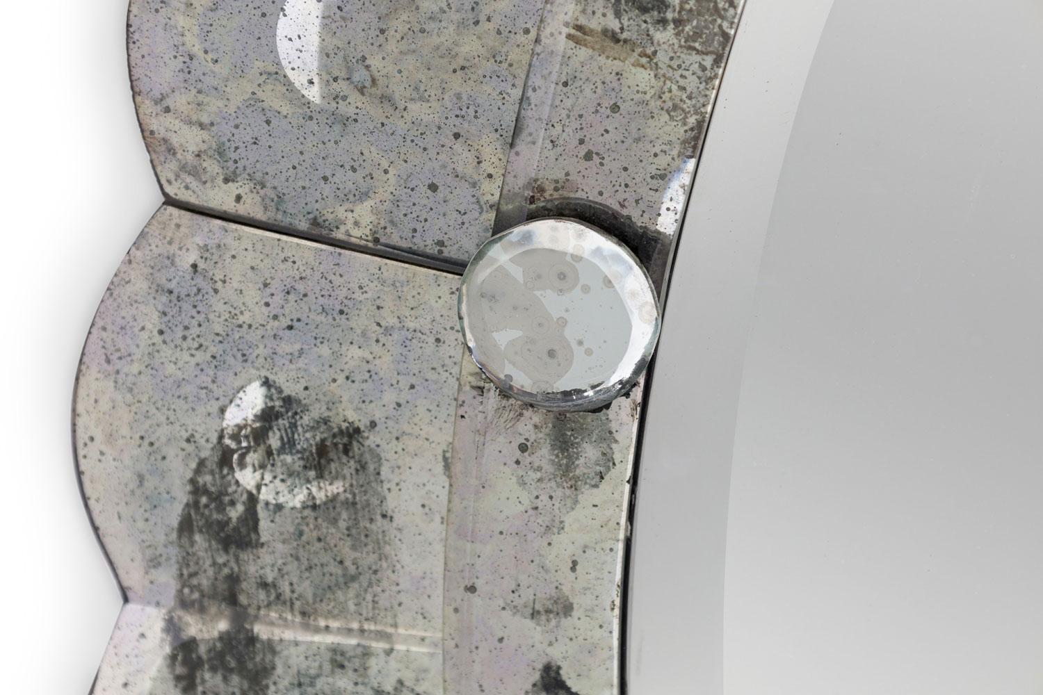 Espejo de pared italiano de Murano de mediados de siglo con forma ovalada Moderno de mediados de siglo en venta