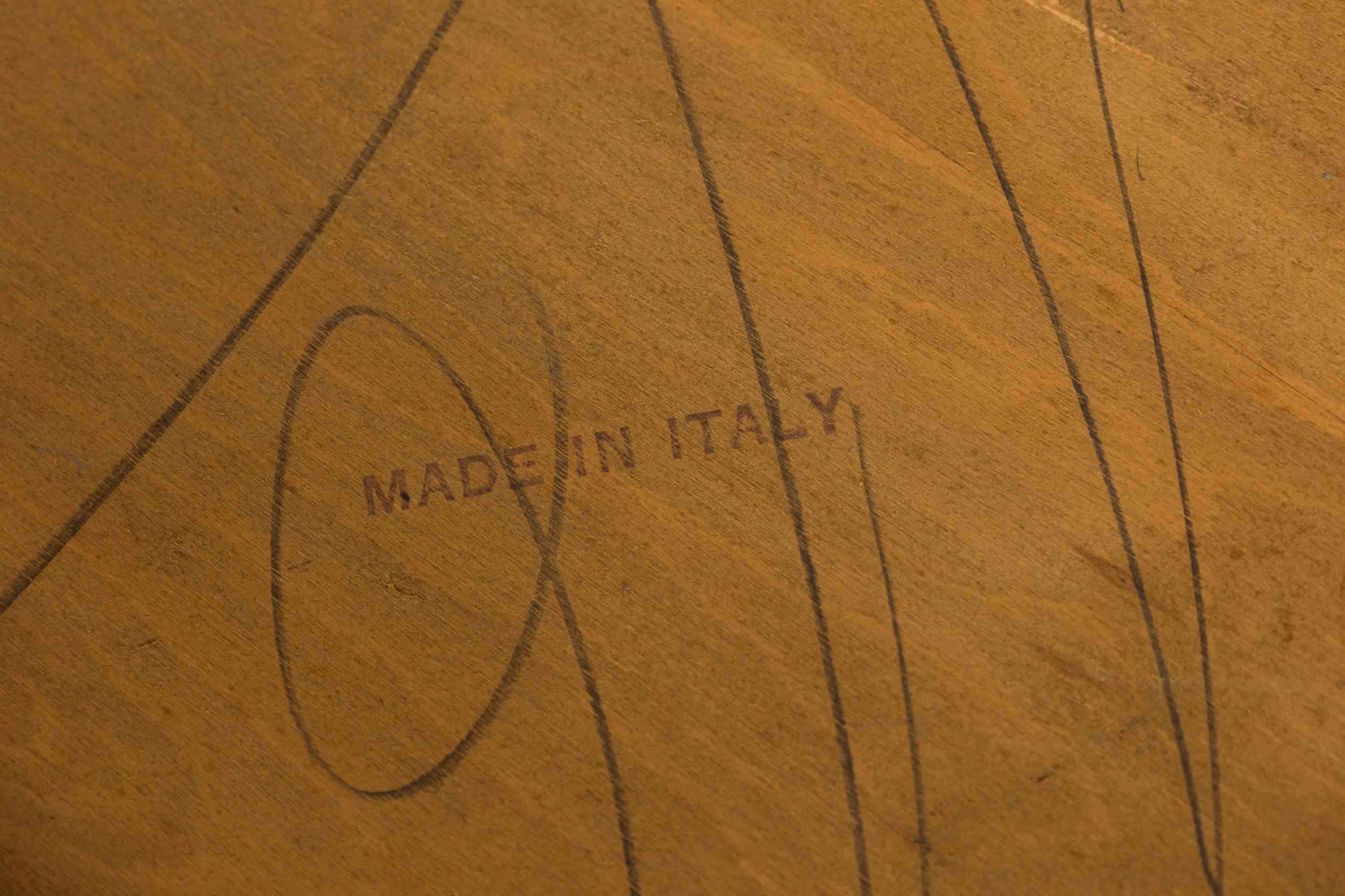 Italian Mid-Century Oyster Burl Cabriole Leg Writing Table For Sale 3