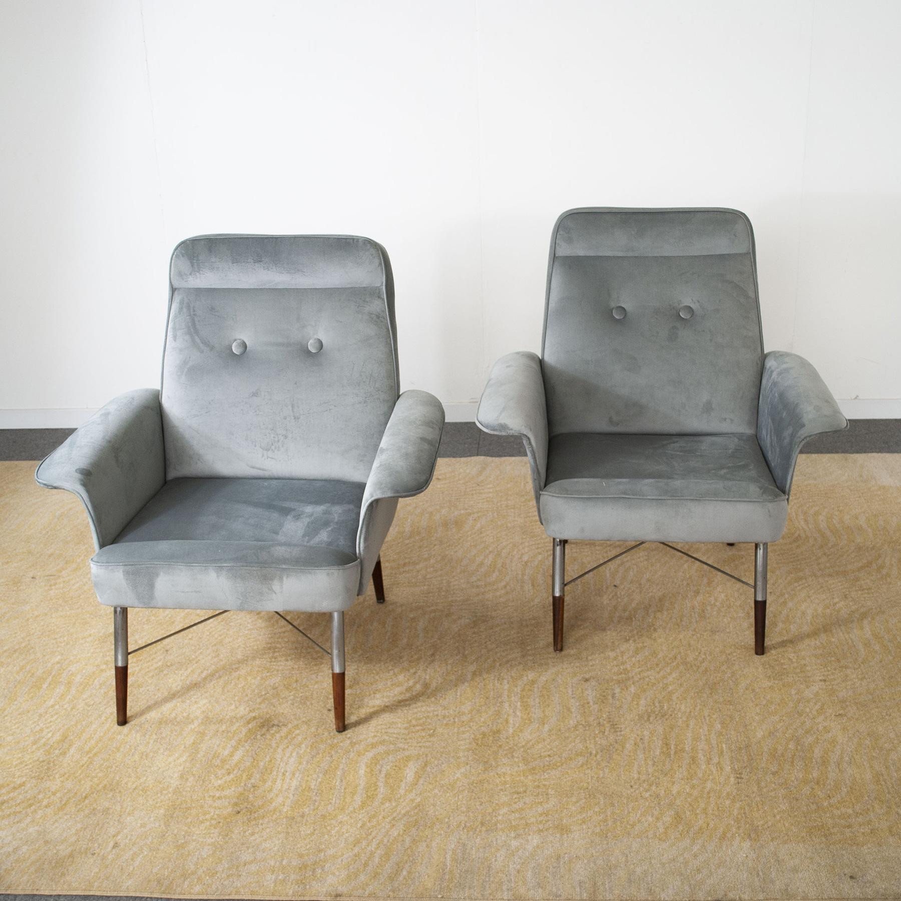 Mid-Century Modern Italian Mid-Century Pair of Armchairs from the Sixties For Sale