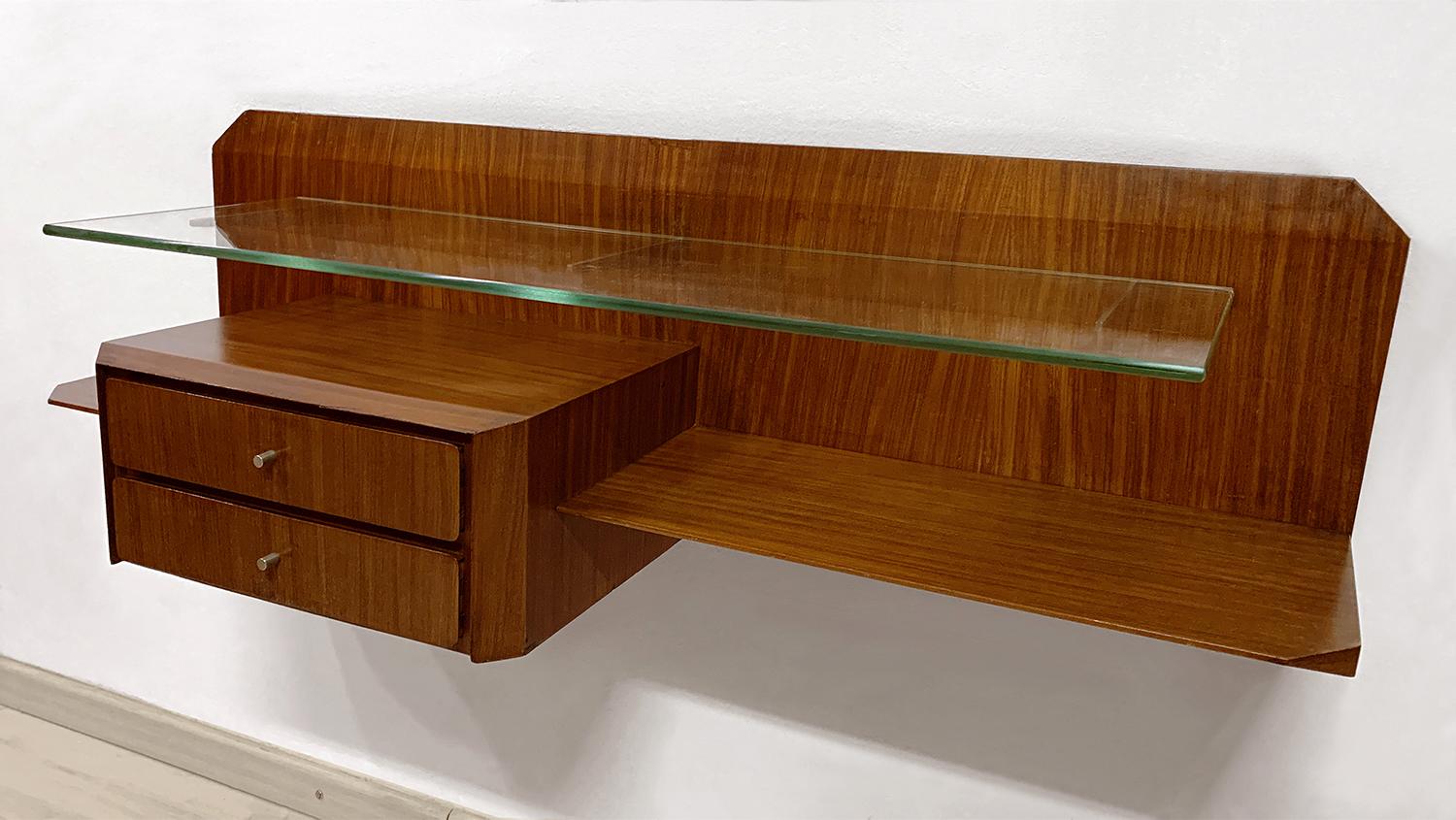 Italian Mid-Century Pair of Floating Wall Teakwood Console by Moscatelli, 1960s For Sale 1
