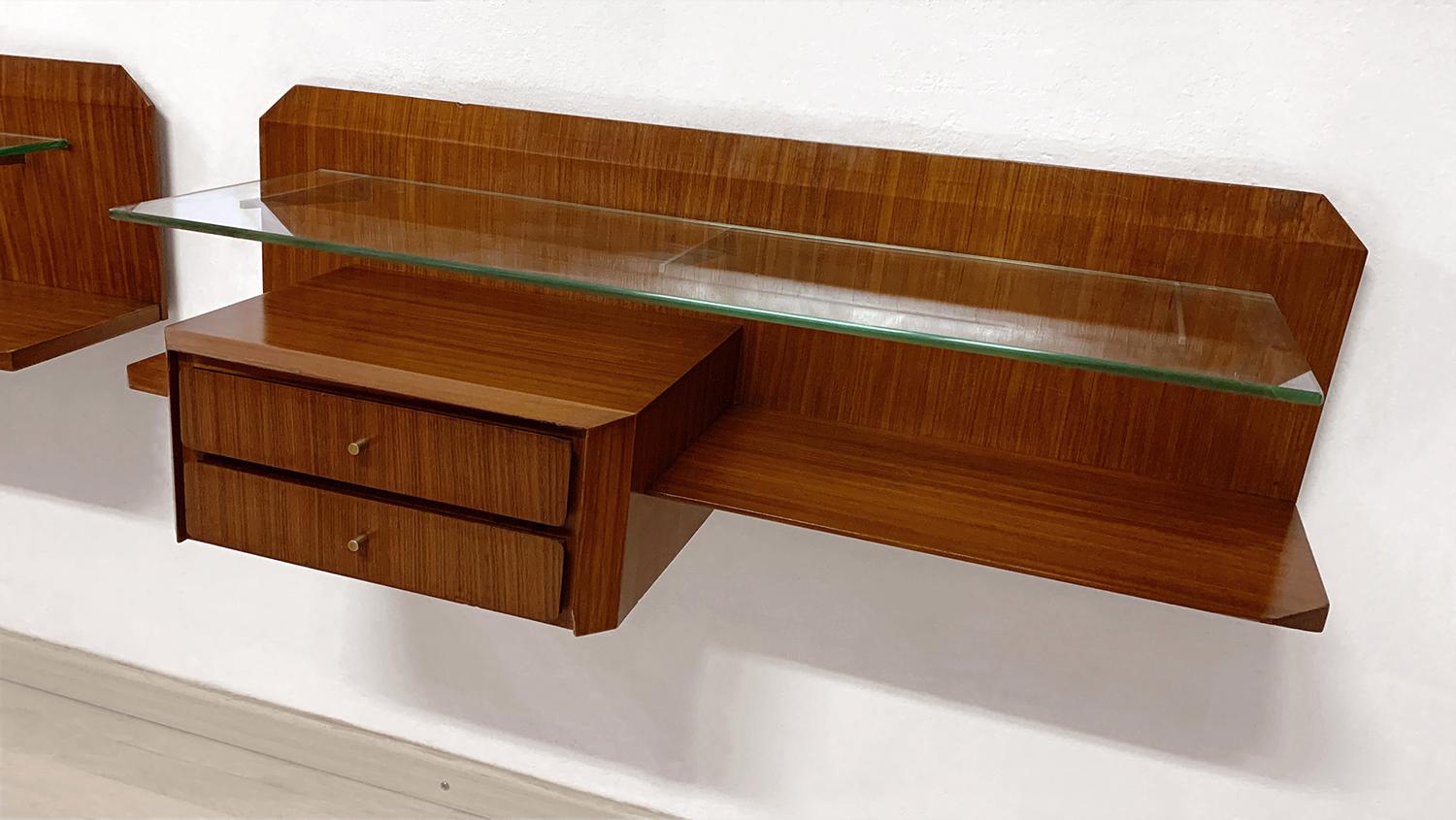 Italian Mid-Century Pair of Floating Wall Teakwood Console by Moscatelli, 1960s For Sale 9