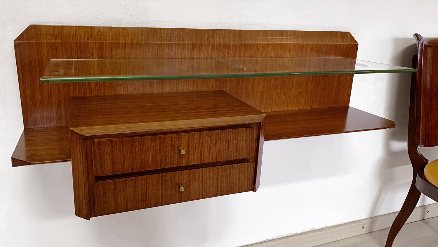 Italian Mid-Century Pair of Floating Wall Teakwood Console by Moscatelli, 1960s For Sale 12