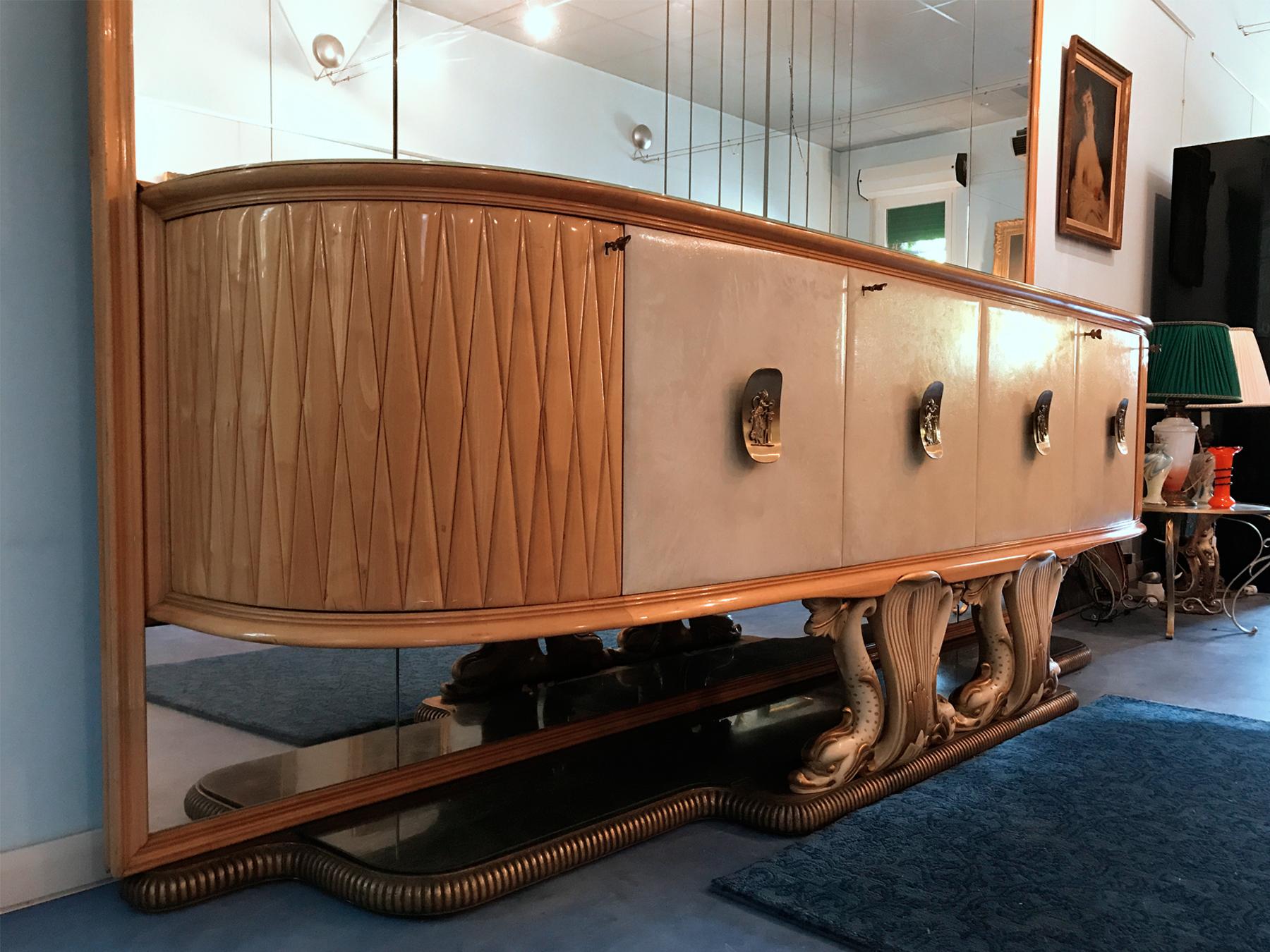 Italian Mid-Century Mirrored Sideboard by Osvaldo Borsani, 1940s 5