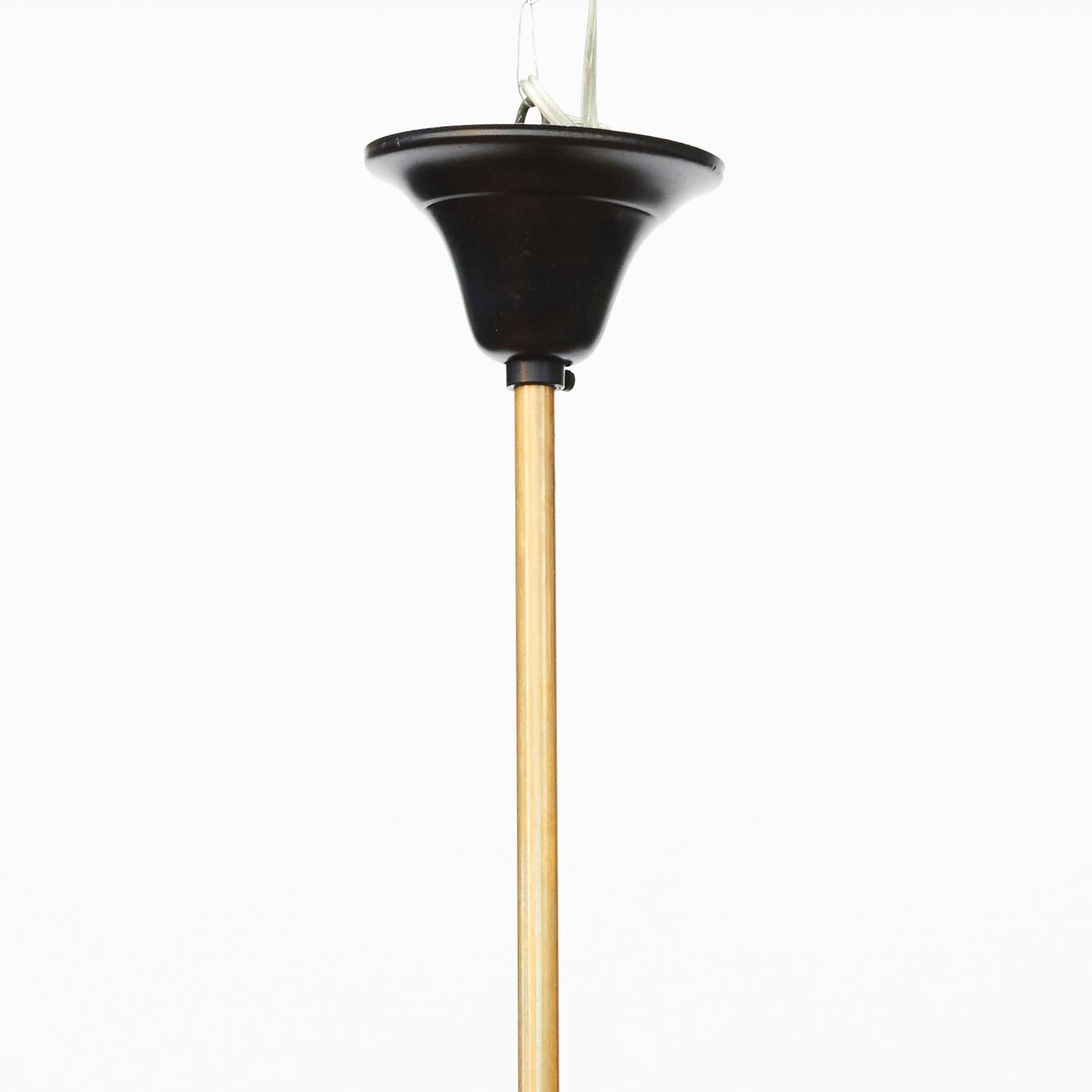 Milieu du XVIIe siècle Lampe à suspension italienne du milieu du siècle dernier conçue par Floss en vente