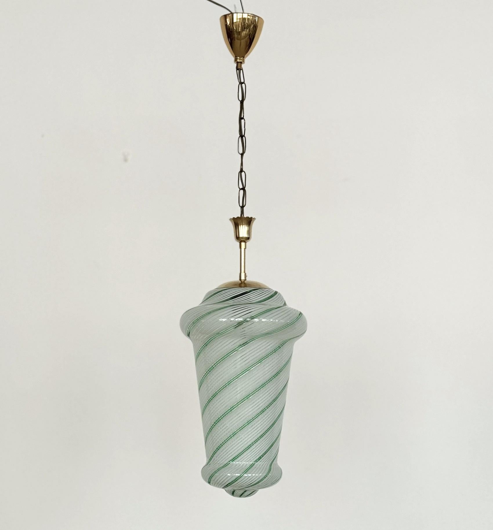 Italian Mid-Century Pendant Lamp in Green Striped Glass and Brass, 1970s 7