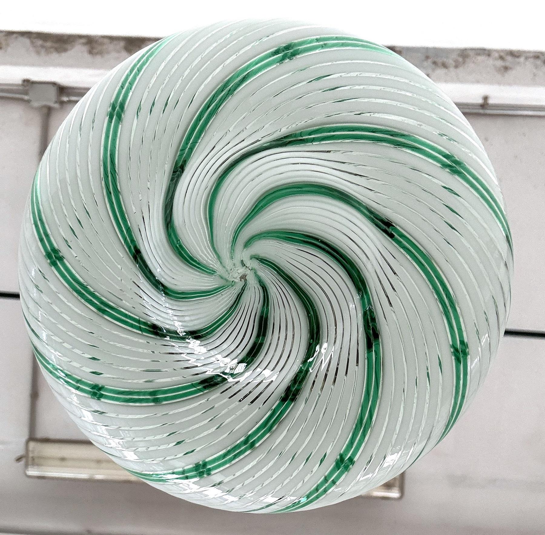 Italian Mid-Century Pendant Lamp in Green Striped Glass and Brass, 1970s In Good Condition In Morazzone, Varese