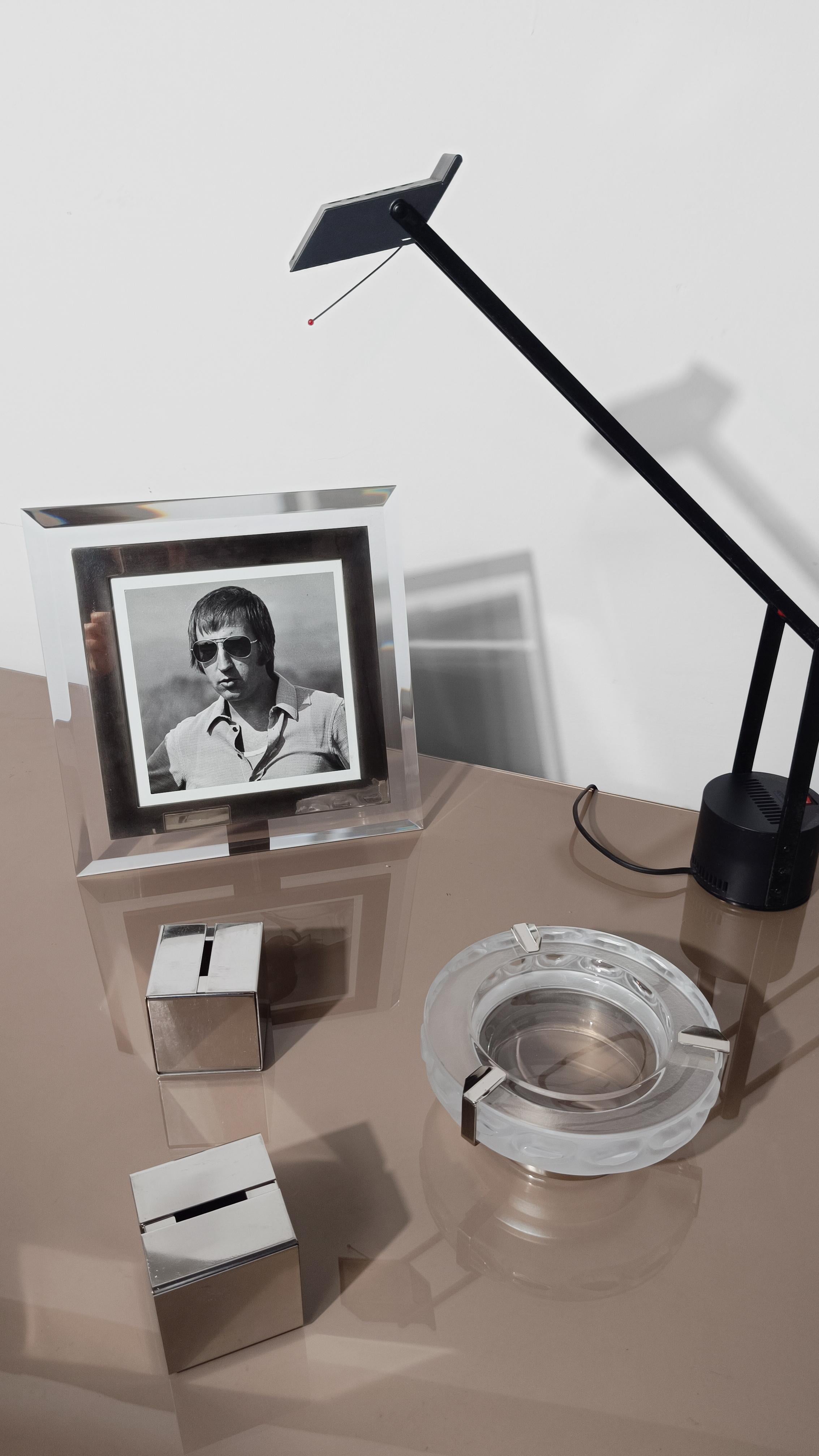 Italienischer Mid-Century-Bilderrahmen aus Lucite / Acrylglas und Chrom, 1970er Jahre im Angebot 6