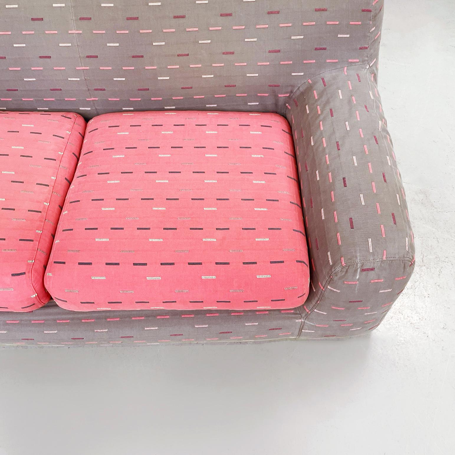 Italian Mid-Century Pink and Grey Fabric Sofa Giubba by Cuneo for Arflex, 1980s For Sale 2