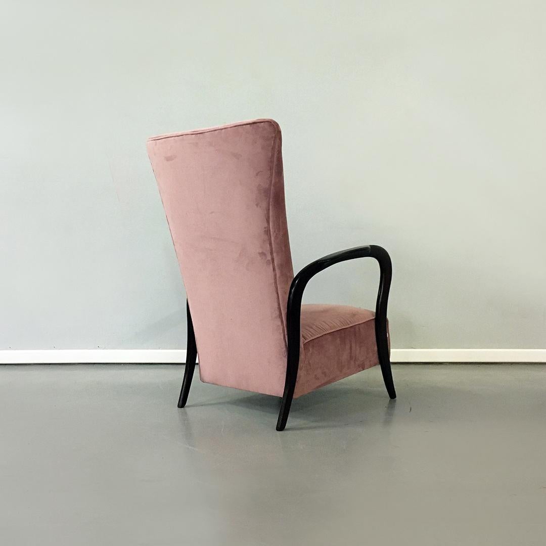 Italian Midcentury Pink Velvet and Wood Armchair with Curved Armrests, 1950s For Sale 1