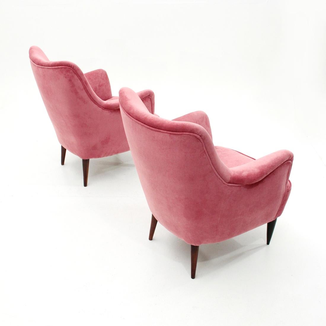 Italian Midcentury Pink Velvet Armchair, 1950s, Set of 2 In Good Condition In Savona, IT