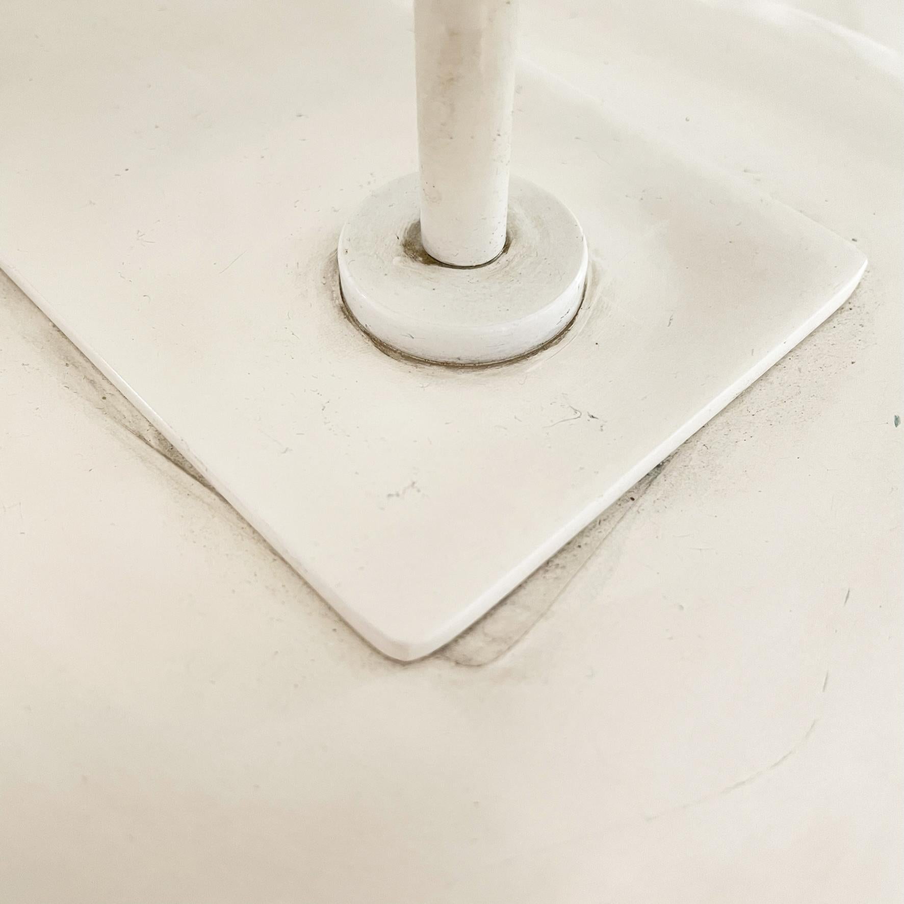 Italian Mid-Century Plastic Metal Table Lamp Alvise Luigi Massoni Guzzini, 1960s For Sale 9