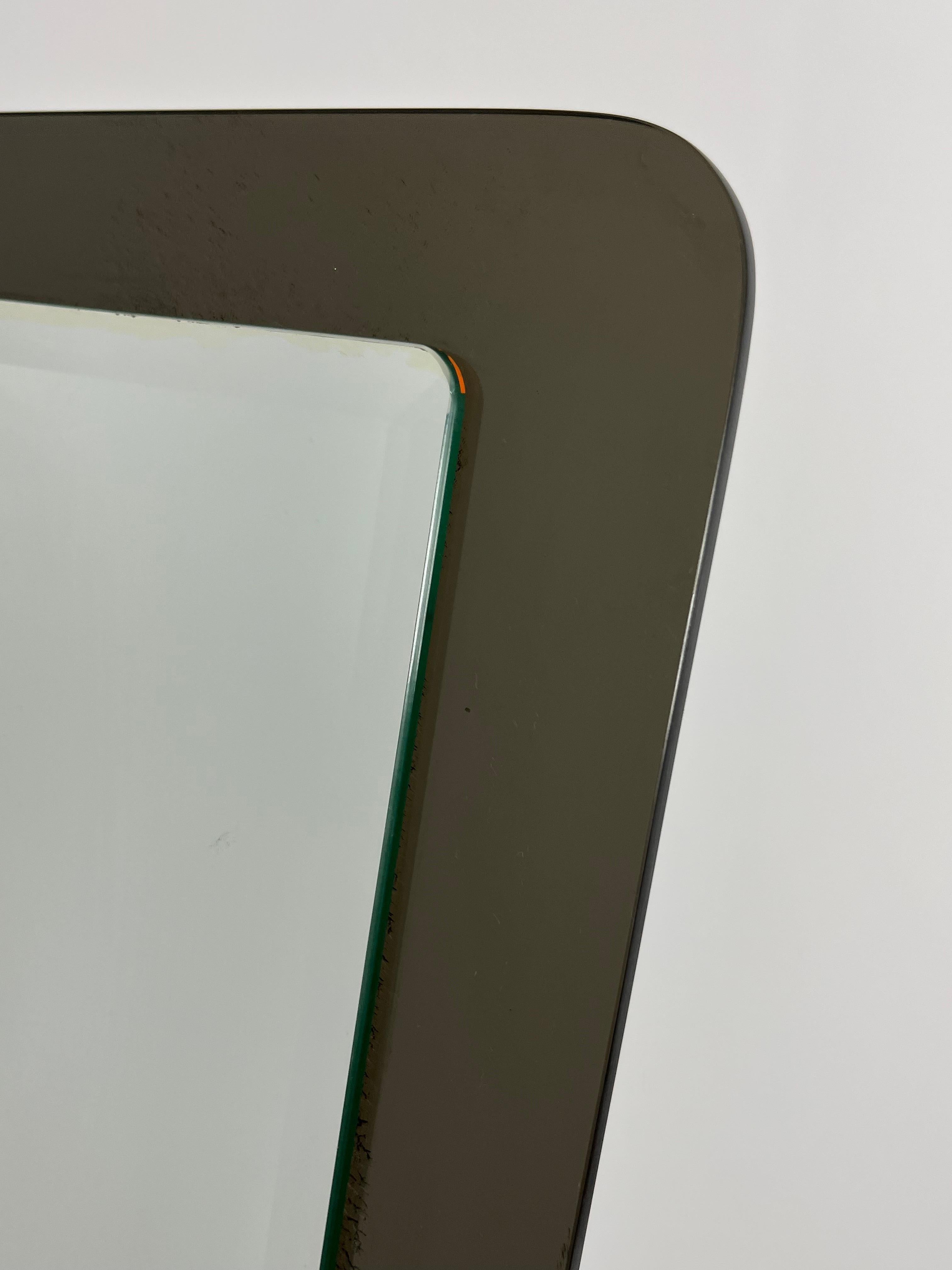 Miroir en plexiglas et métal marbré du milieu du siècle dernier, 1960s en vente 3