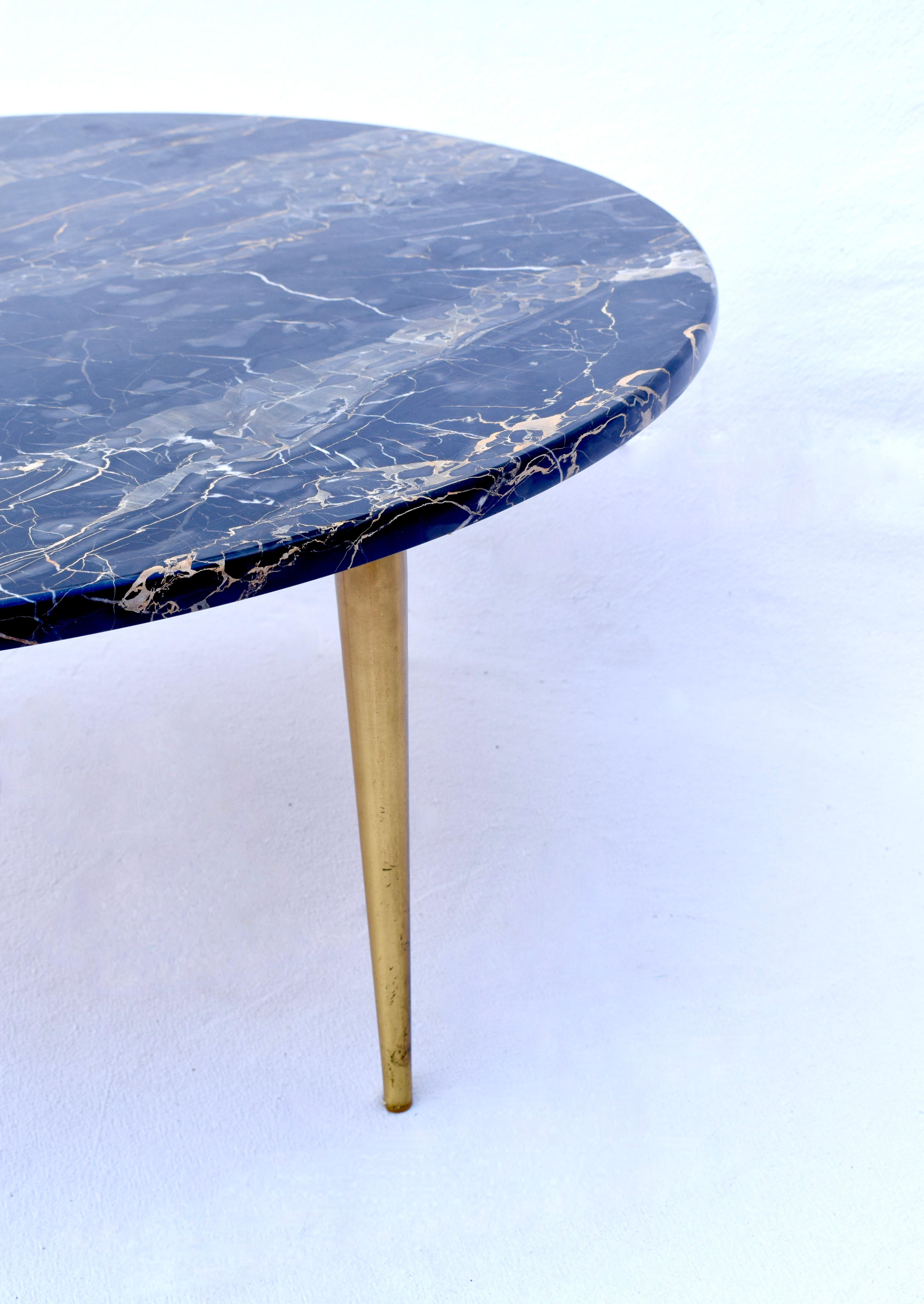 Italienischer Portoro Marmor Couchtisch / Cocktailtisch aus der Jahrhundertmitte (Moderne der Mitte des Jahrhunderts) im Angebot