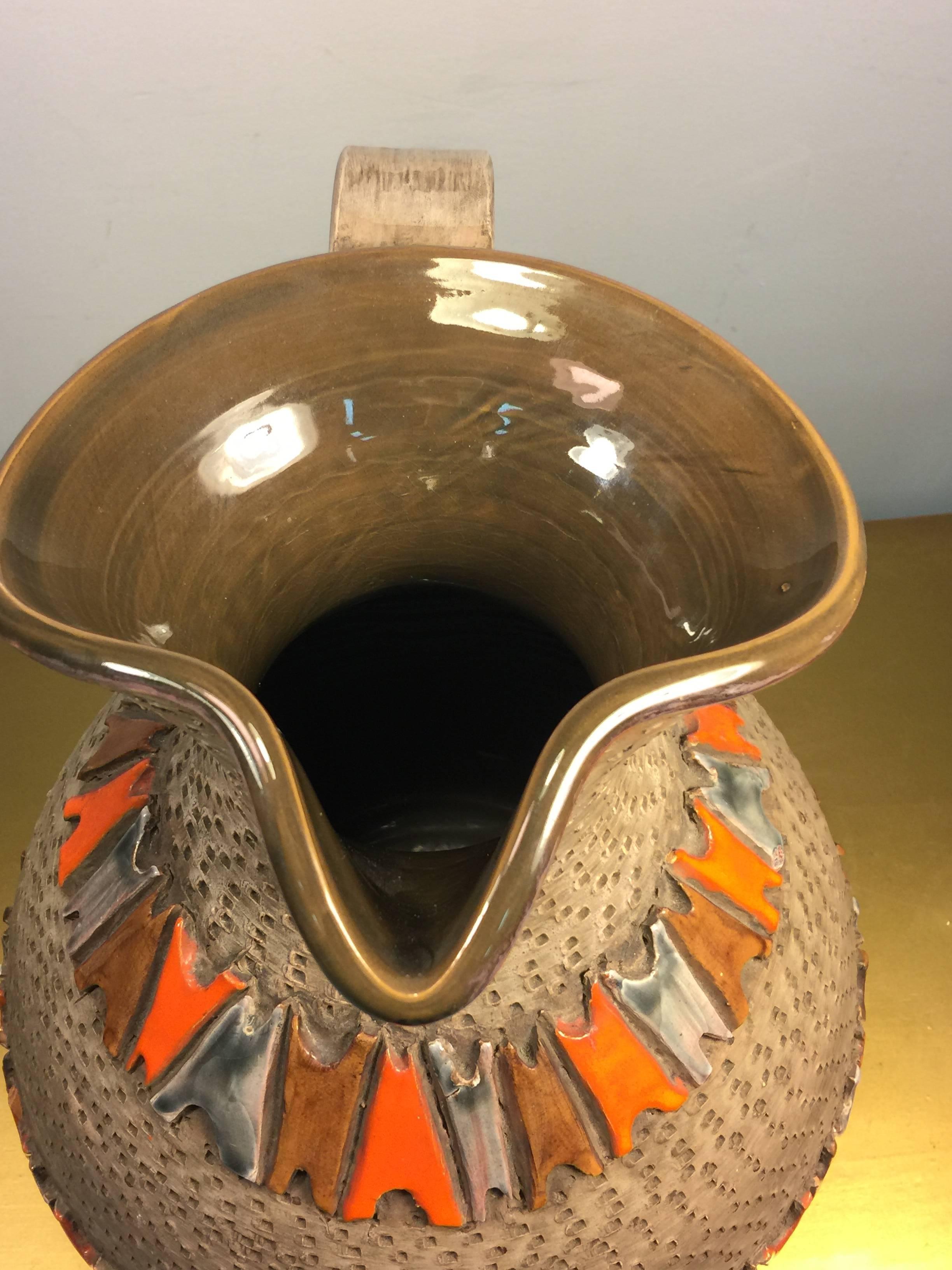 Italian Mid Century Pottery Pitcher In Excellent Condition For Sale In Allentown, PA