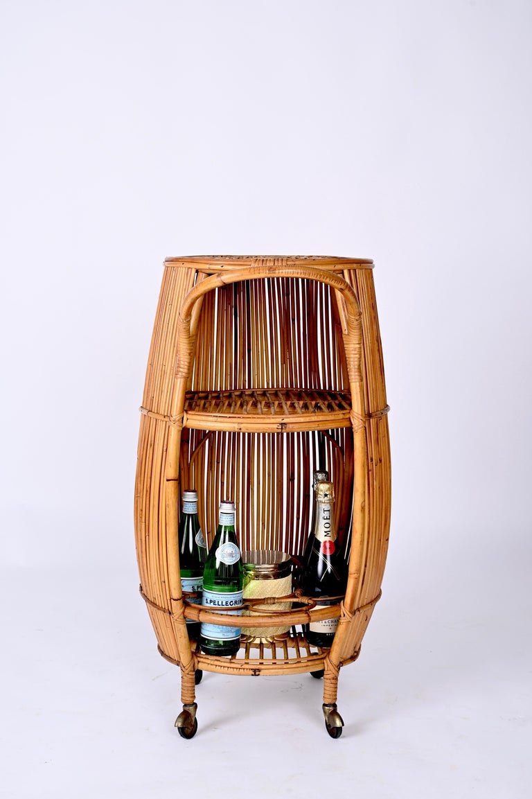 Italian Mid-Century Rattan and Bamboo Barrel-Shaped Bar Cart, Italy, 1960s For Sale 6