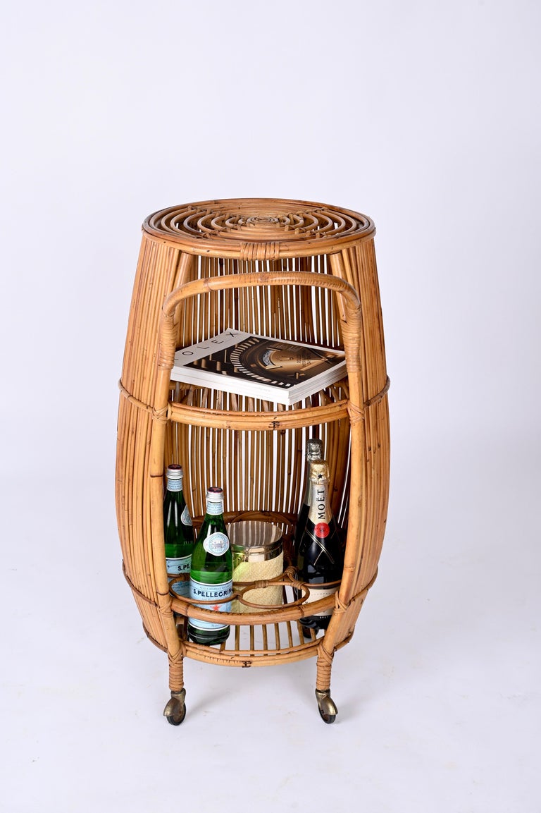 Italian Mid-Century Rattan and Bamboo Barrel-Shaped Bar Cart, Italy, 1960s For Sale 2