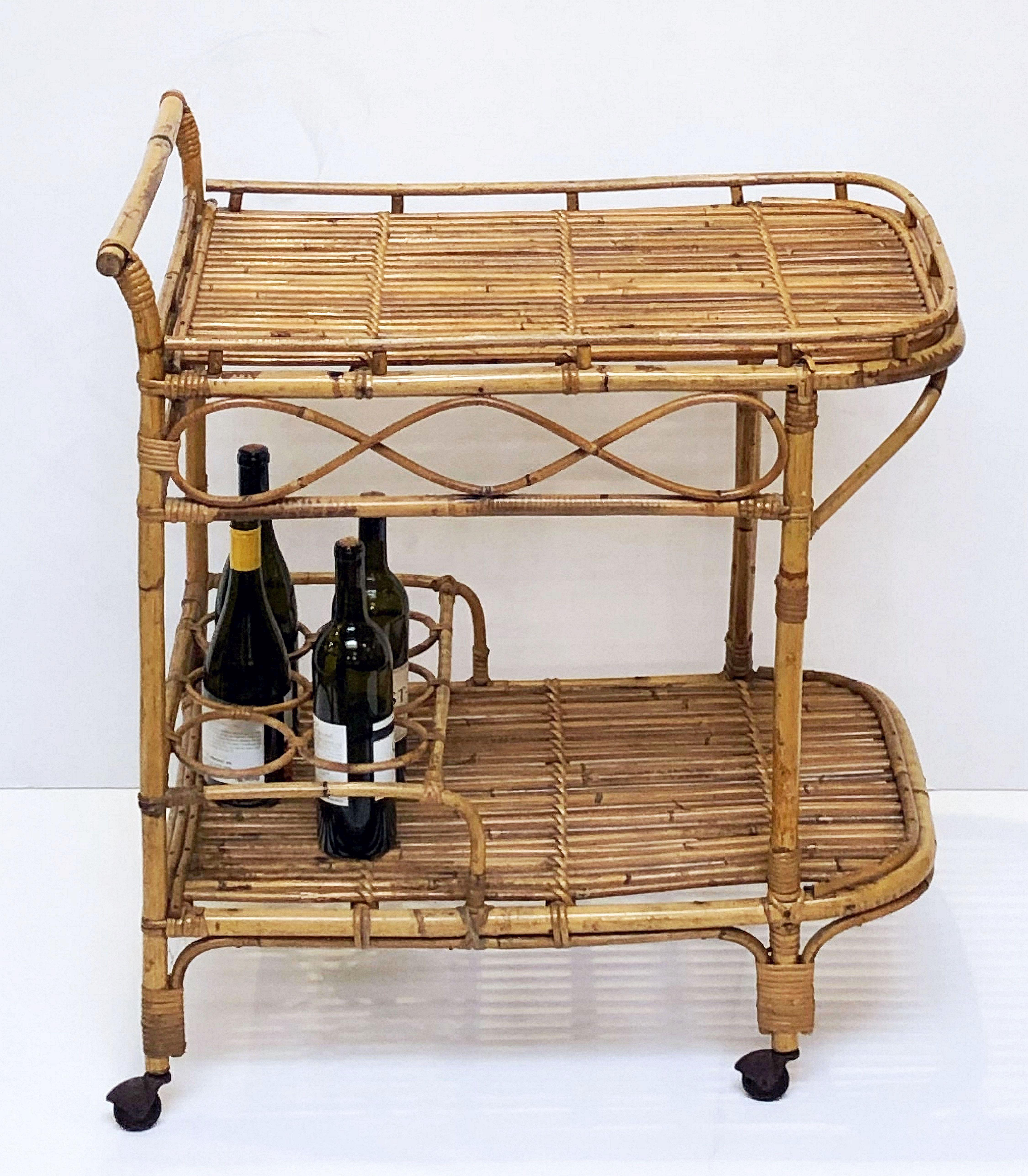 Italian Midcentury Rattan Cane and Bamboo Drinks Cart In Good Condition For Sale In Austin, TX