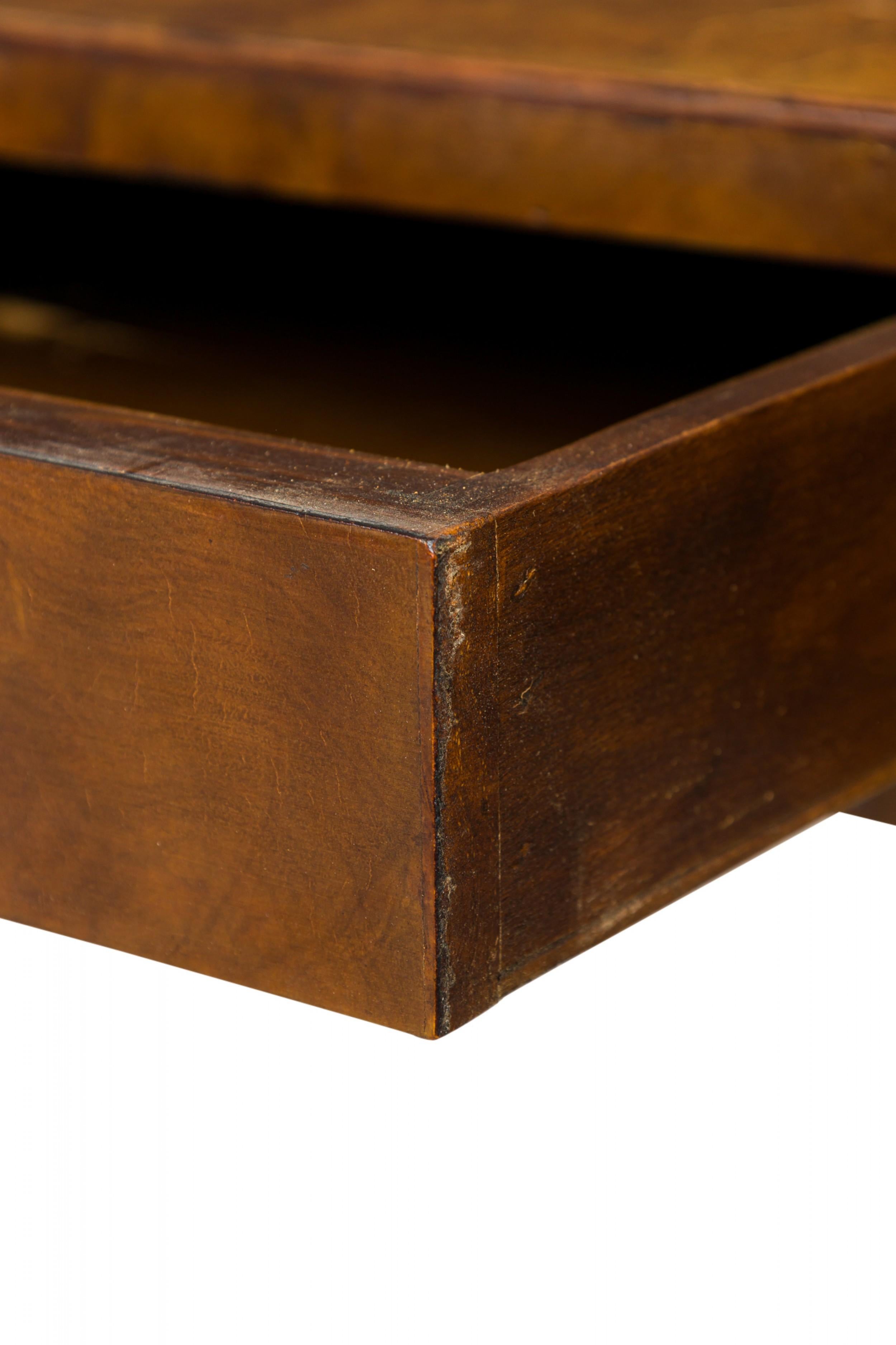 Tavolo consolle rettangolare a 3 cassetti in radica di ostrica del Mid-Century italiano in vendita 2