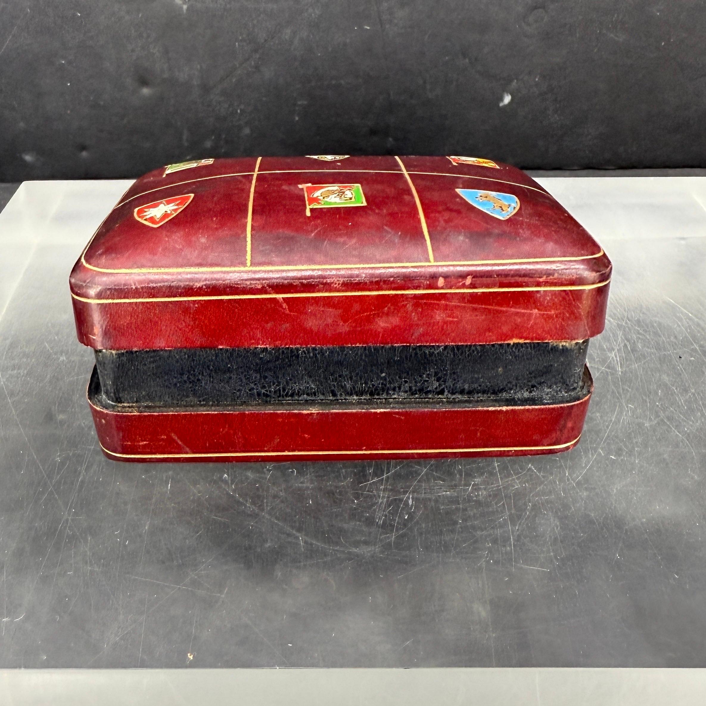 Italian Mid-Century Rectangular Red Leather Embossed Box For Sale 10