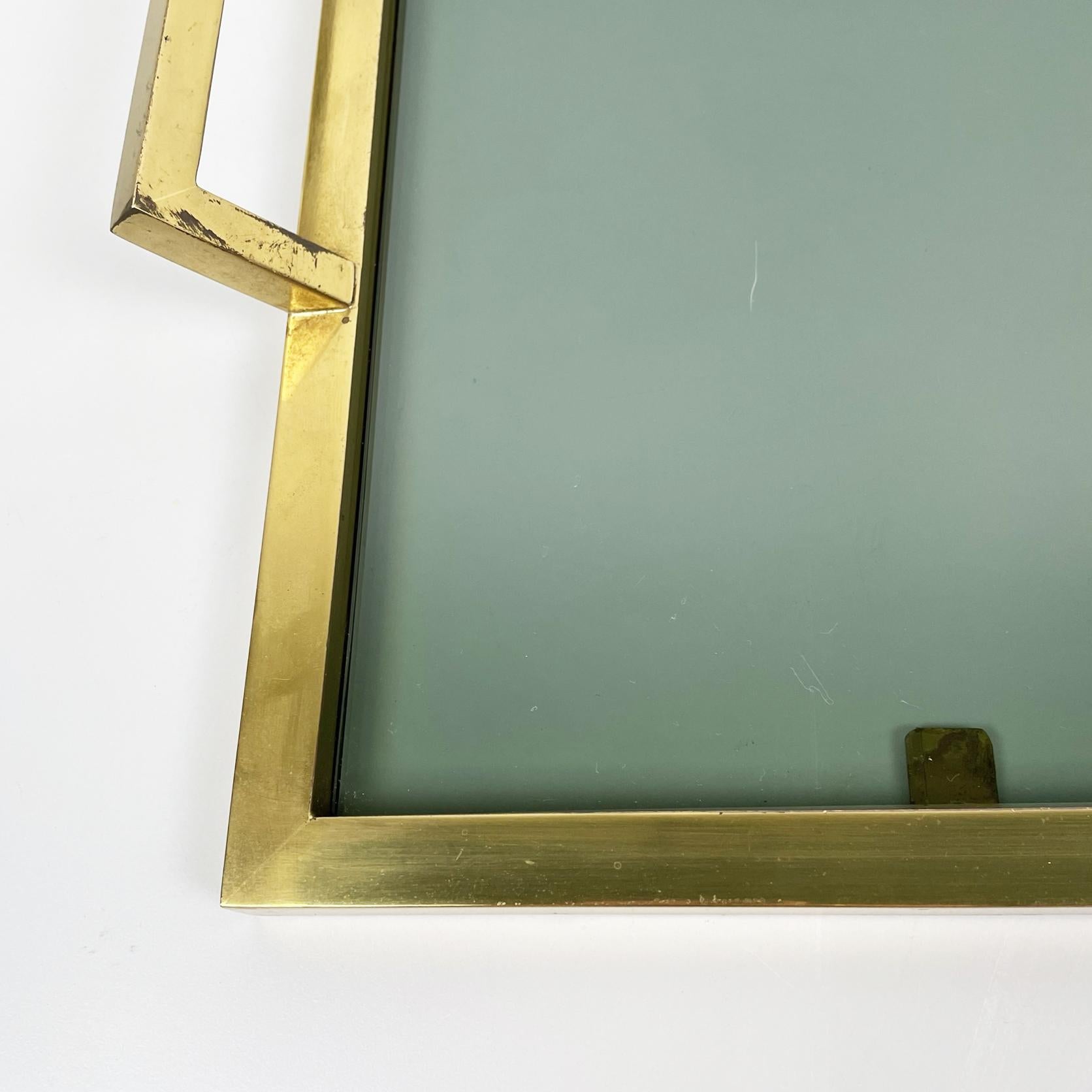 Italian mid-century Rectangular tray in brass and smoked glass, 1960s 4