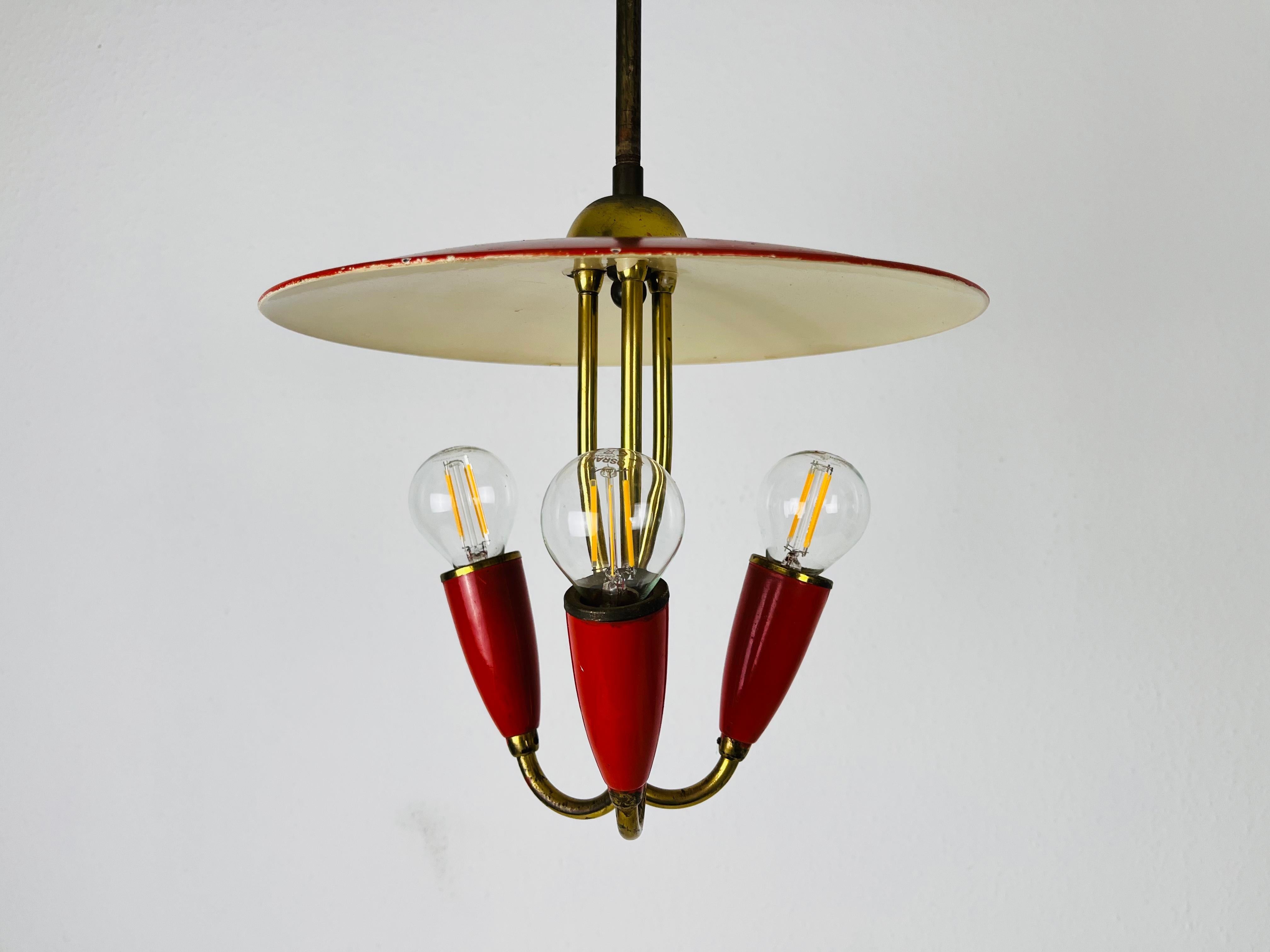 Mid-20th Century Italian Mid-Century Red and Brass 3-Arm Sputnik Chandelier, 1960s