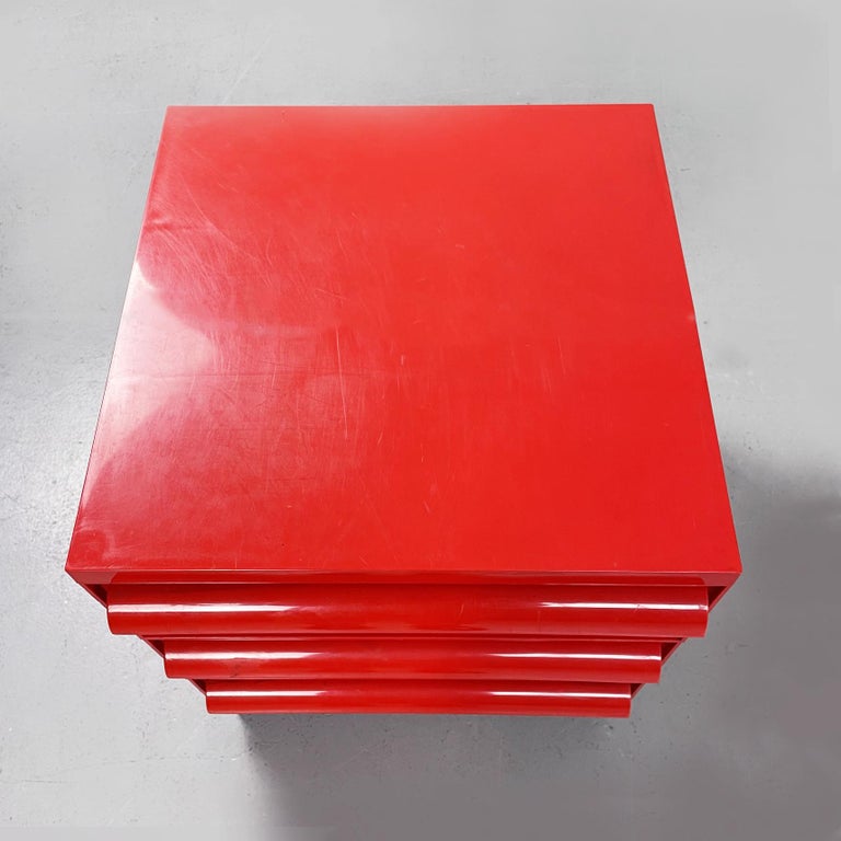 Plastic Italian Mid-Century Red Chest of Drawers Mod.4602 by Fussell for Kartell, 1970s For Sale