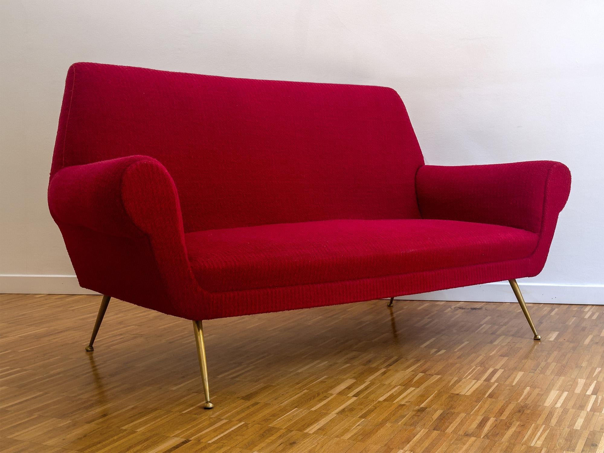 Rotes Rubinsofa mit Sesseln von Gigi Radice, 1950er Jahre, Italien, Mitte des Jahrhunderts im Angebot 7